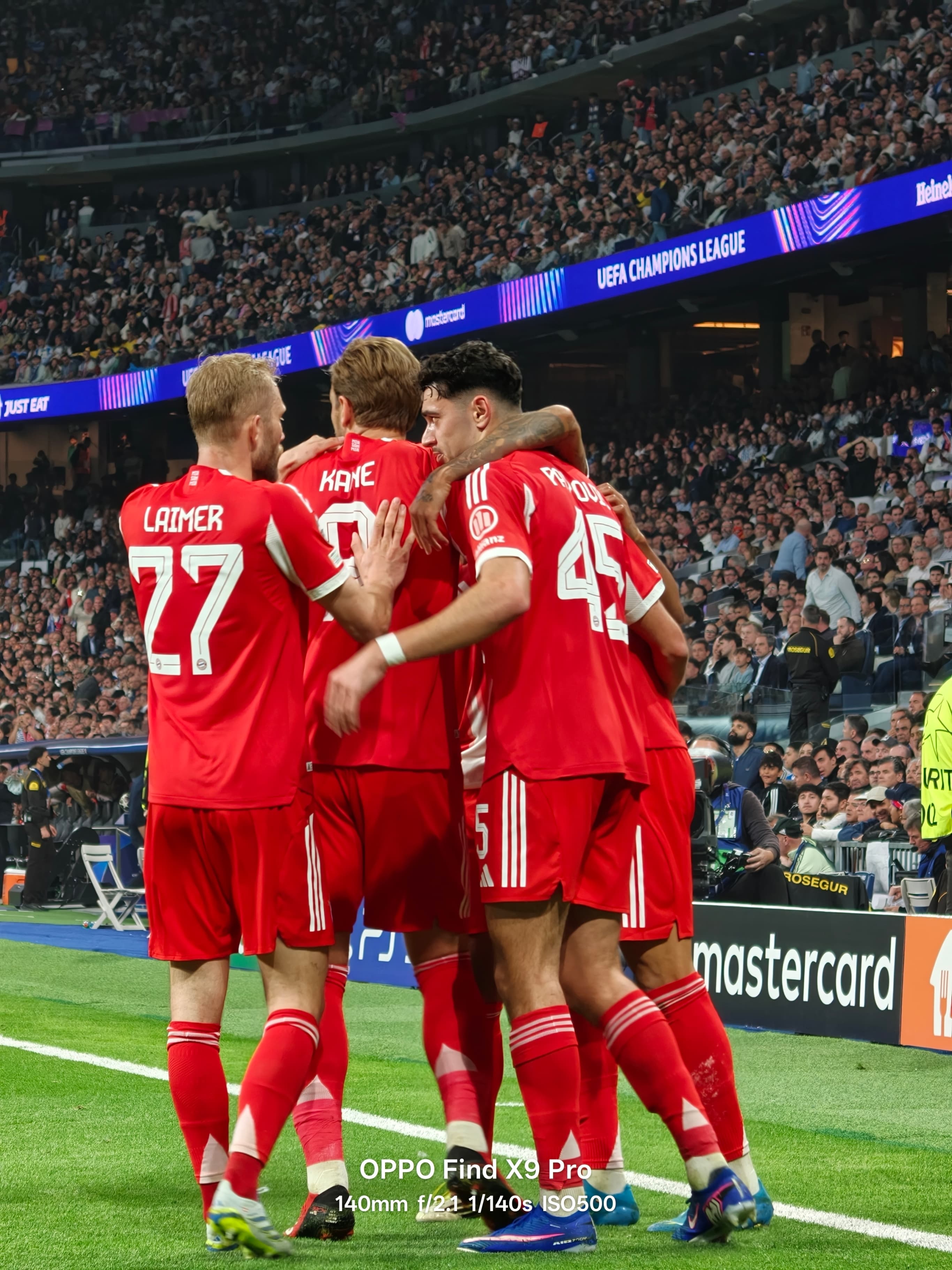 Harry Kane and Bayern Munich celebrate against Real Madrid
