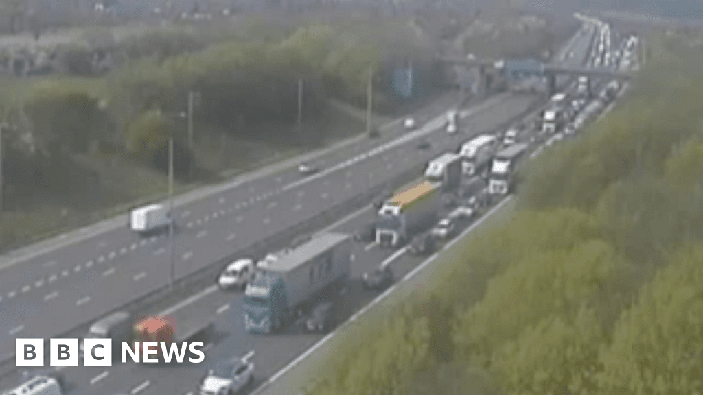 Two teenagers die in M1 crash as 'car leaves bridge'