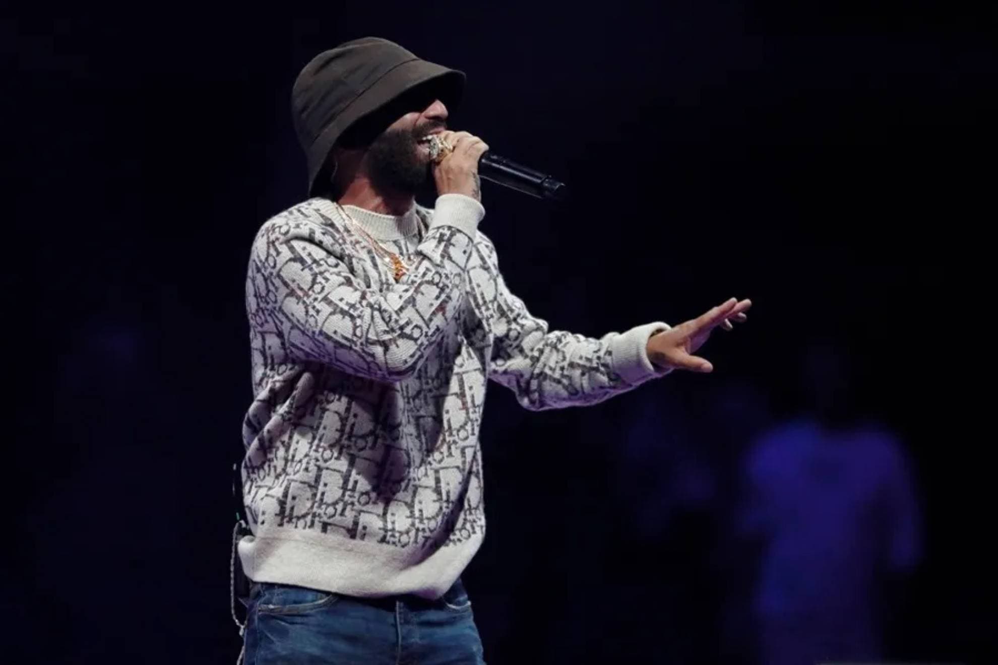 El cantante Arcangel, en un concierto.