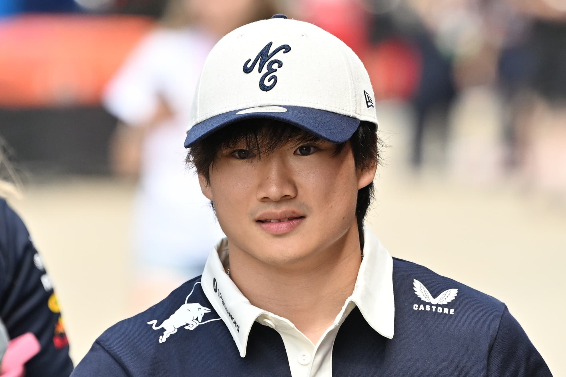 Yuki Tsunoda durante el desarrollo del Gran Premio de Gran Bretaña en Silverstone.