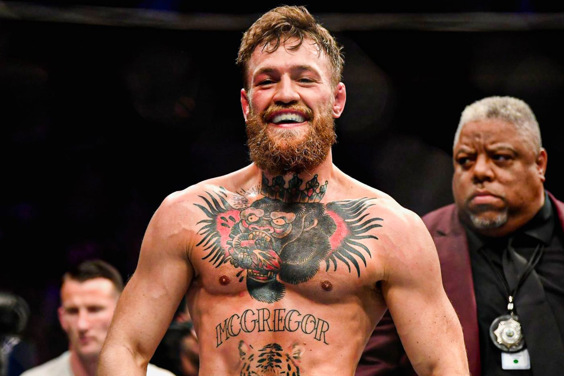 Conor McGregor durante un combate en la UFC.