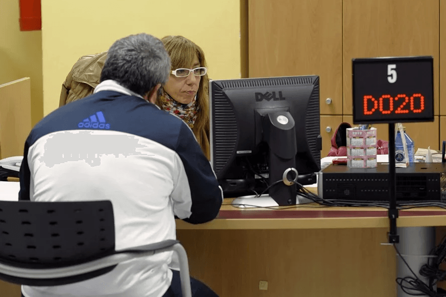 Interior de una oficina del Servicio Público de Empleo en Valladolid