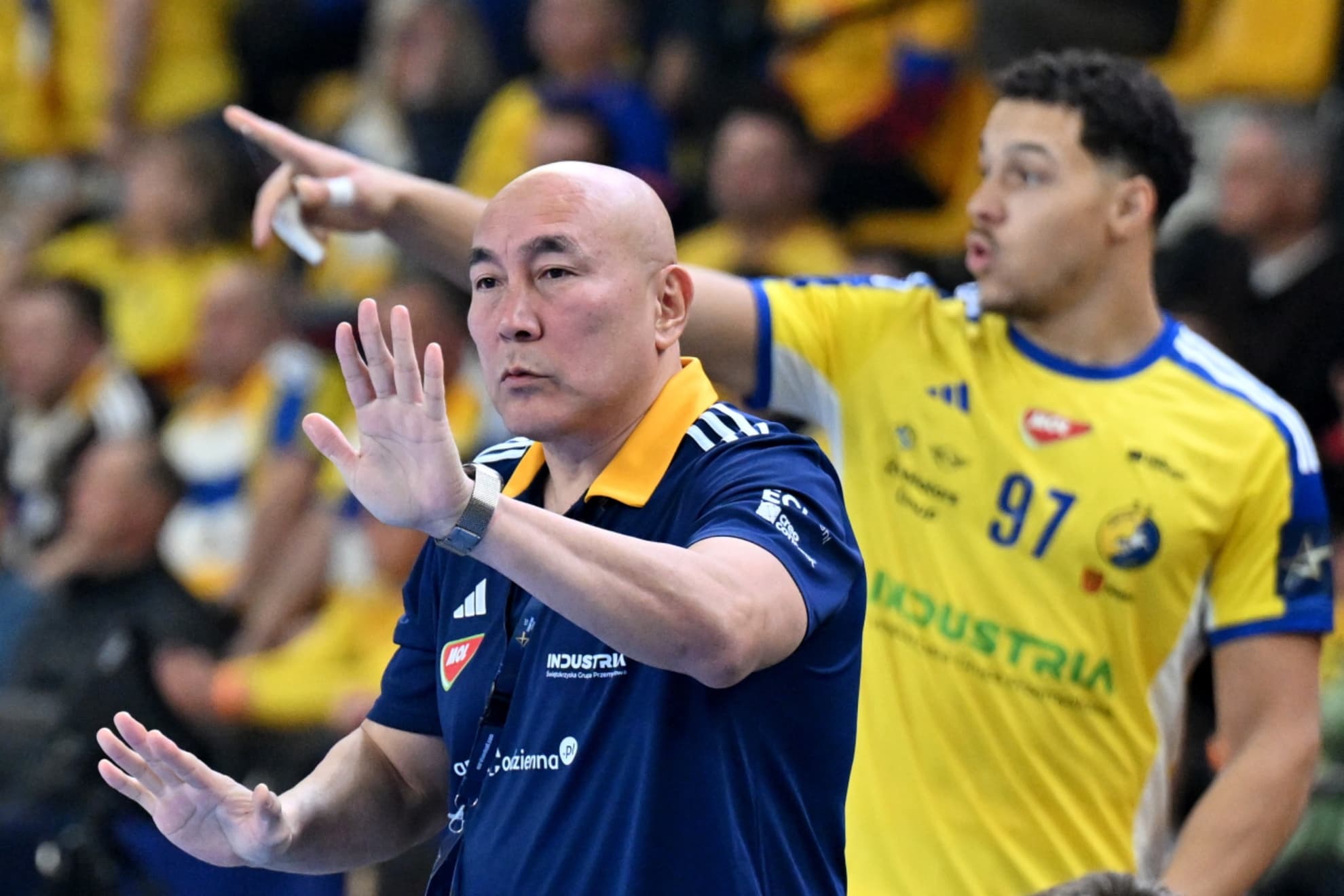 Talant Dujshebaev, técnico español del Kielce polaco.