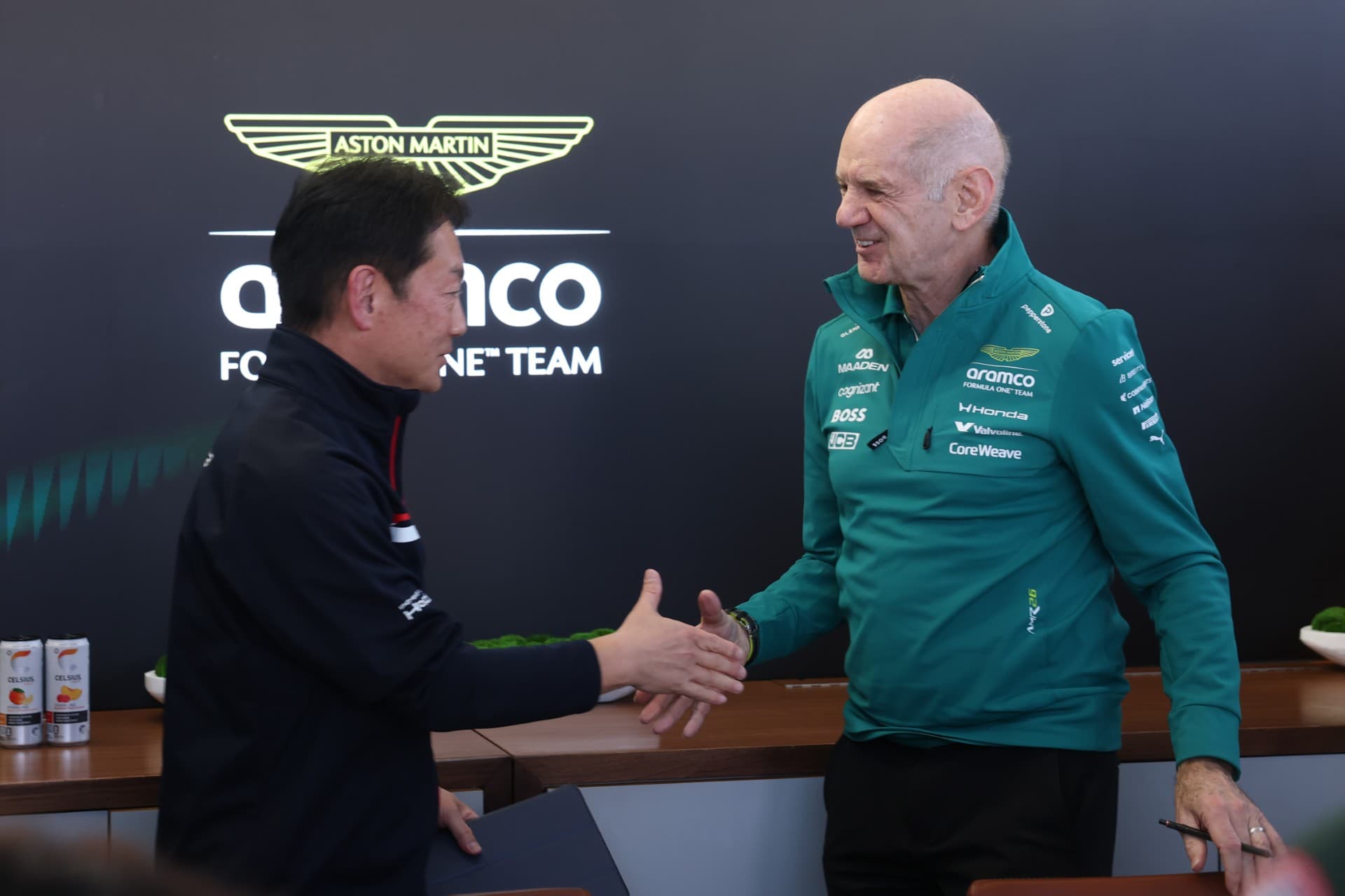 Koji Wartanabe y Adrian Newey, en la rueda de prensa de Aston Martin este jueves.