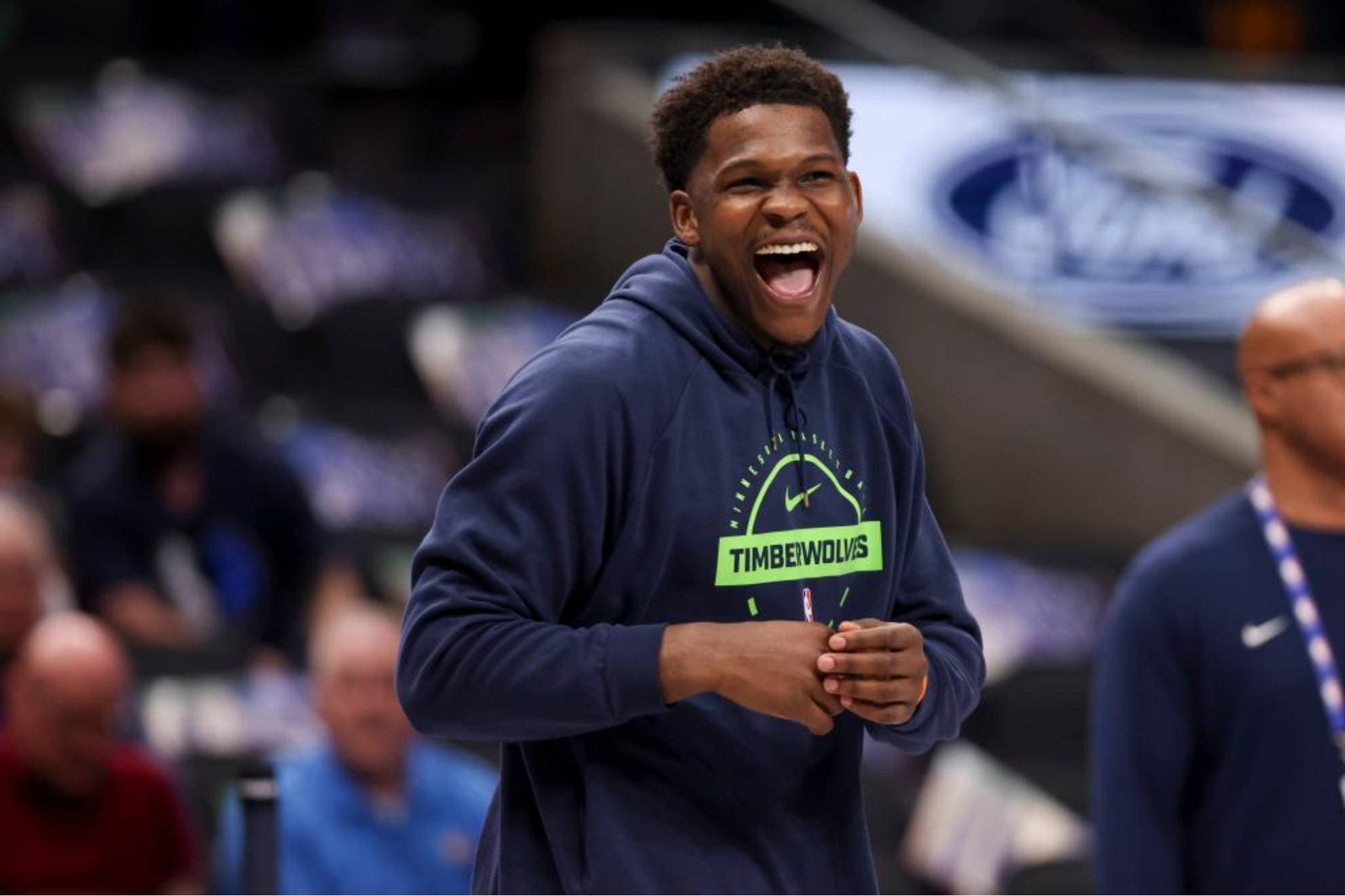 Anthony Edwards, durante un calentamiento.