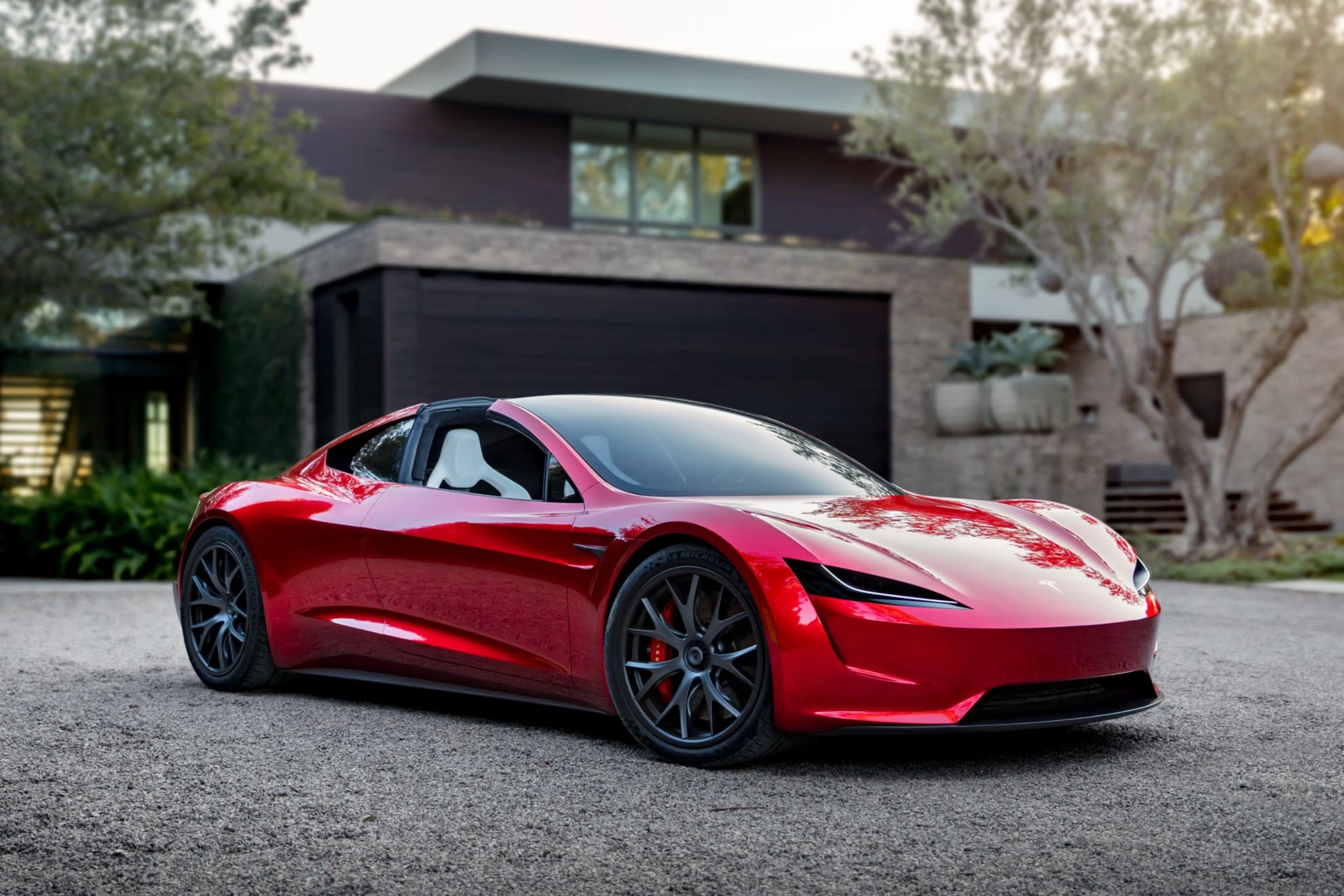 El Roadster podría ser una realidad muy pronto... si se cumple la última promesa de Musk.