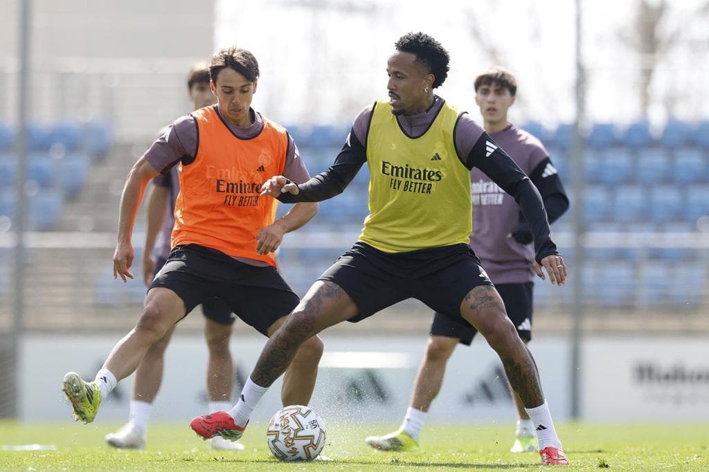 Militao, durante un entrenamiento con el Madrid.