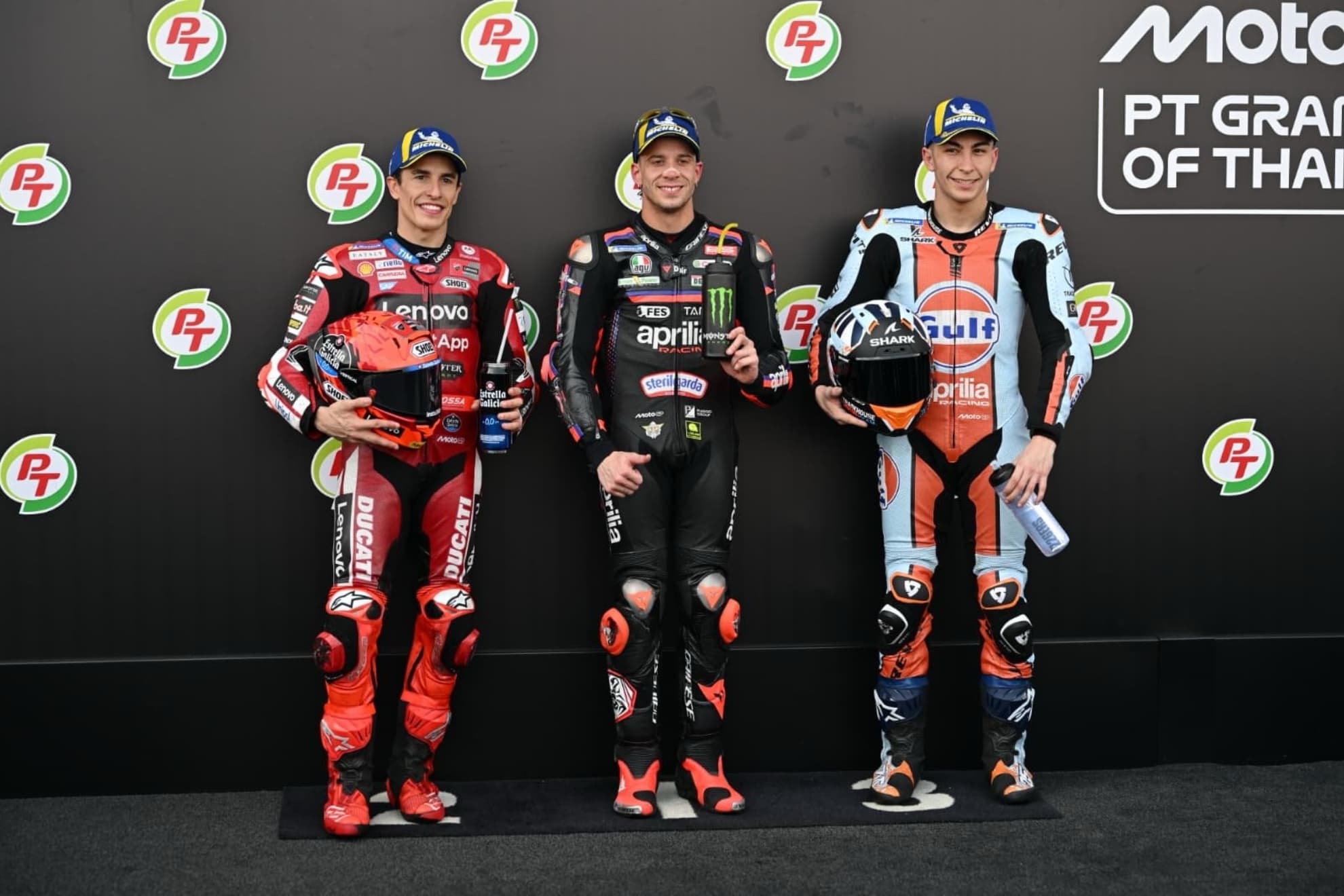 Márquez, al lado de Bezzecchi tras la primera qualy del 2026.