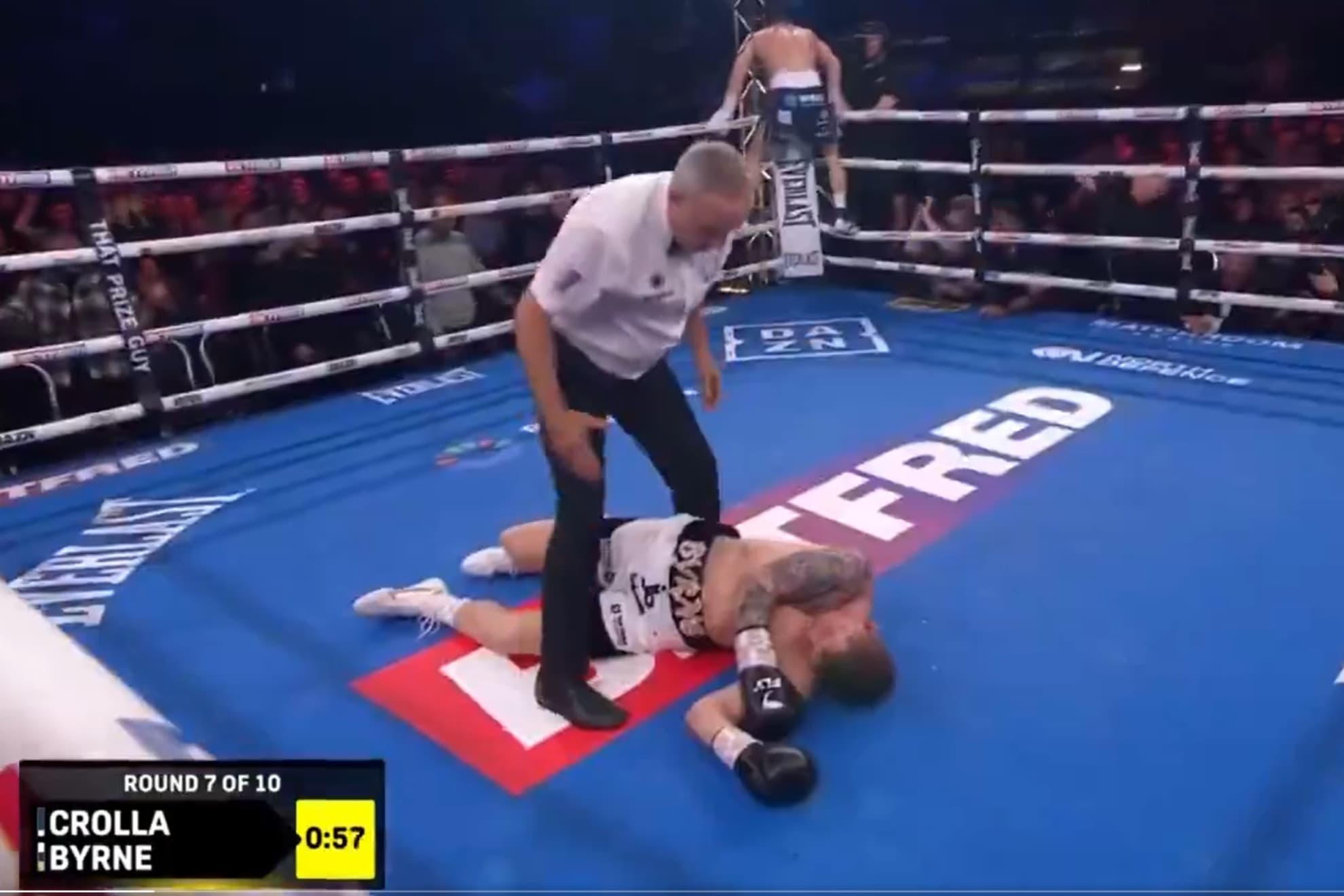 Byrne, noqueado sobre la lona.