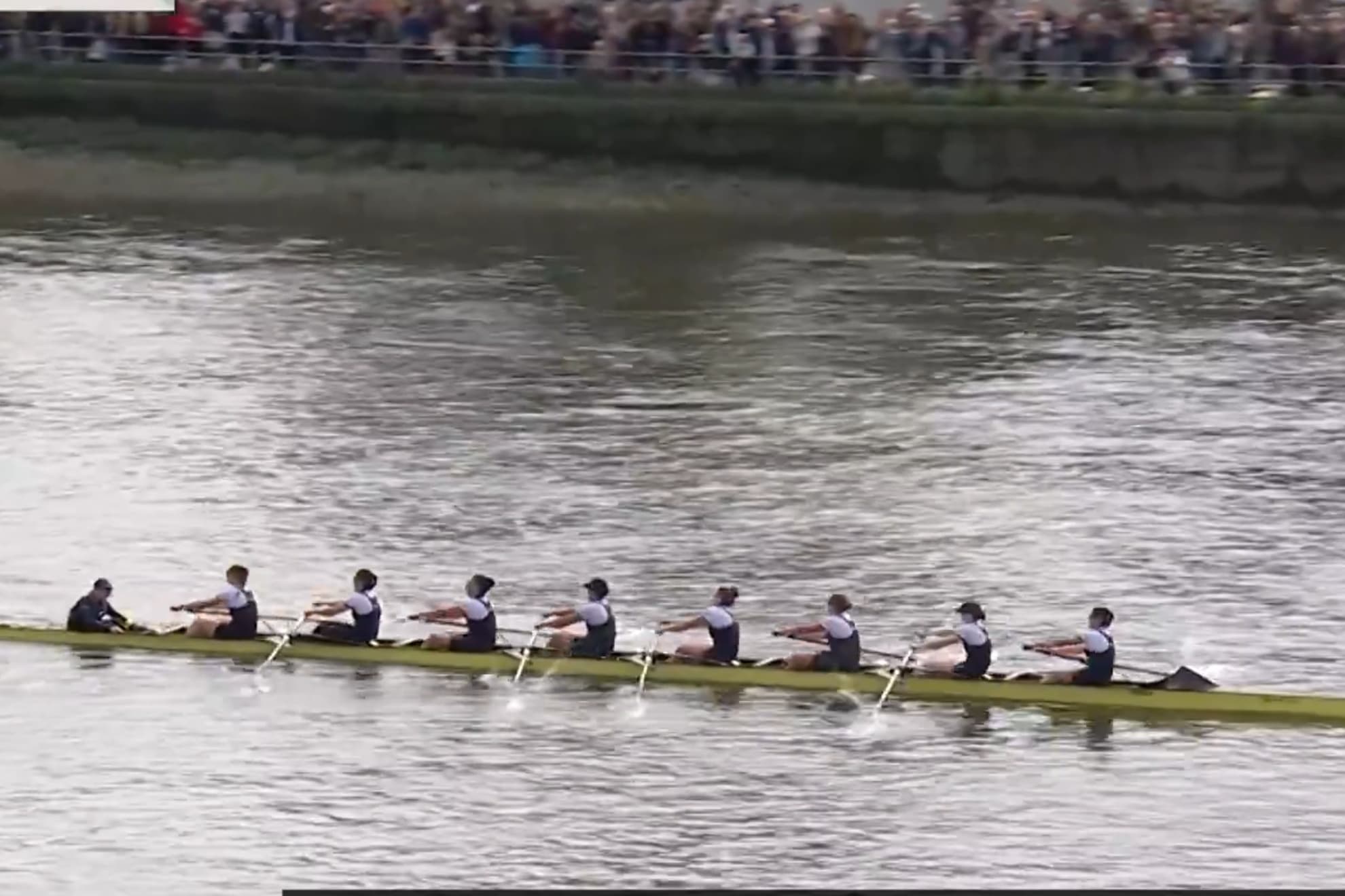 Oxford se impuso en la regata