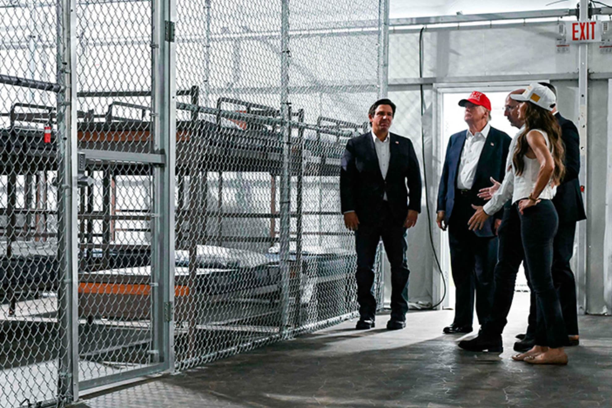 Donald Trump en una prisión de Estados Unidos.