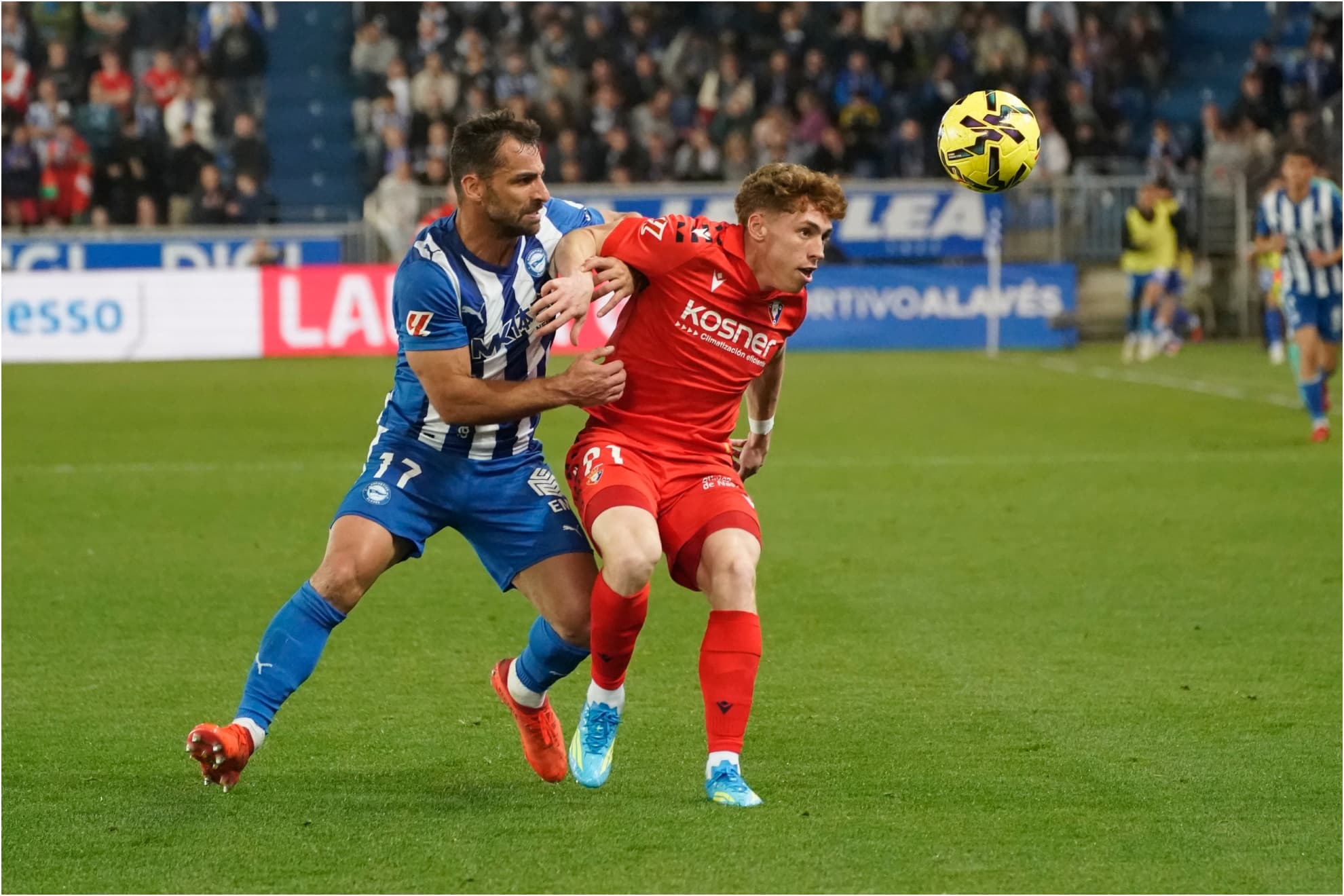 Imagen del partido del Alavés ante Osasuna.
