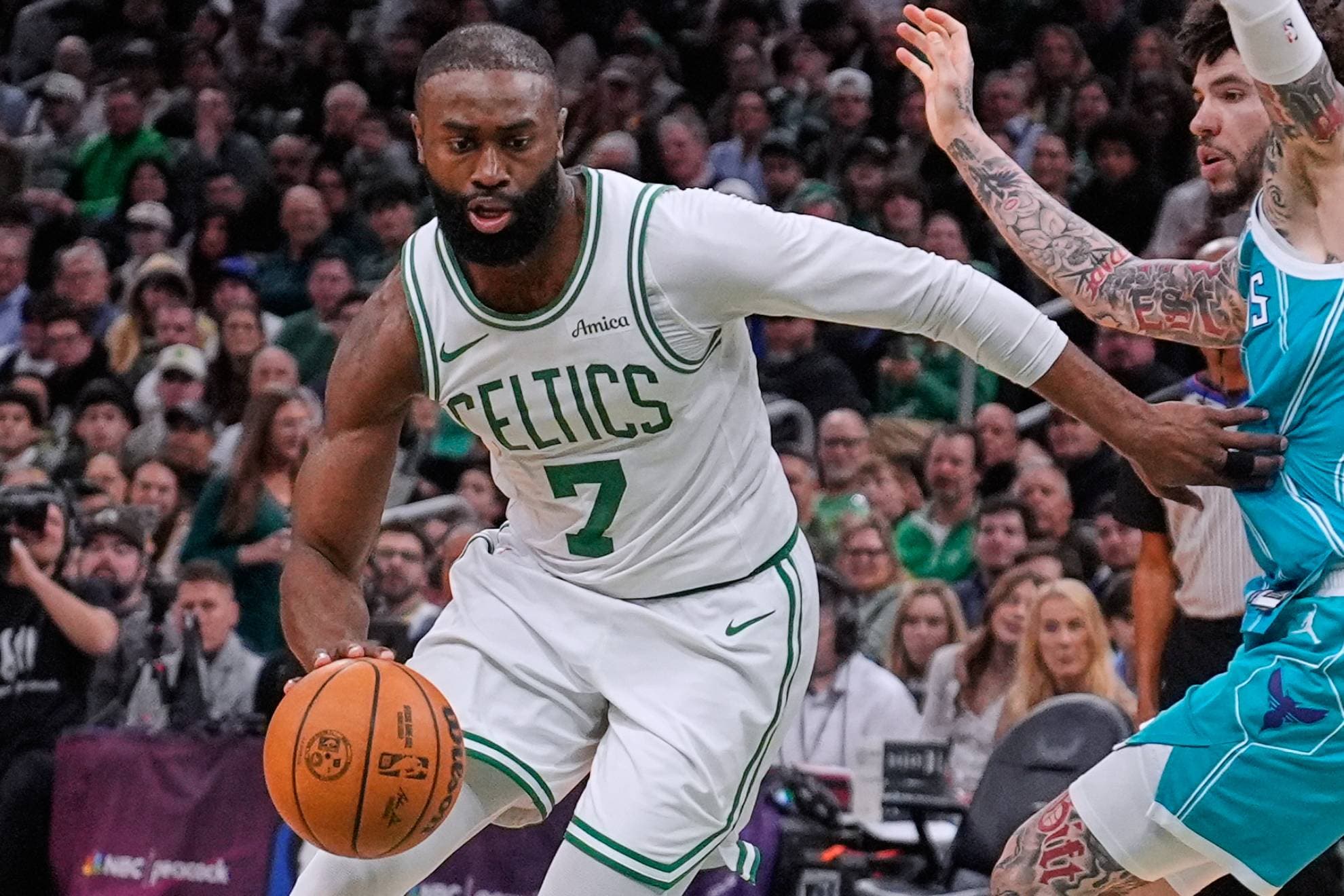 Hugo González se queda sin jugar en la remontada de los Celtics ante los Hornets
