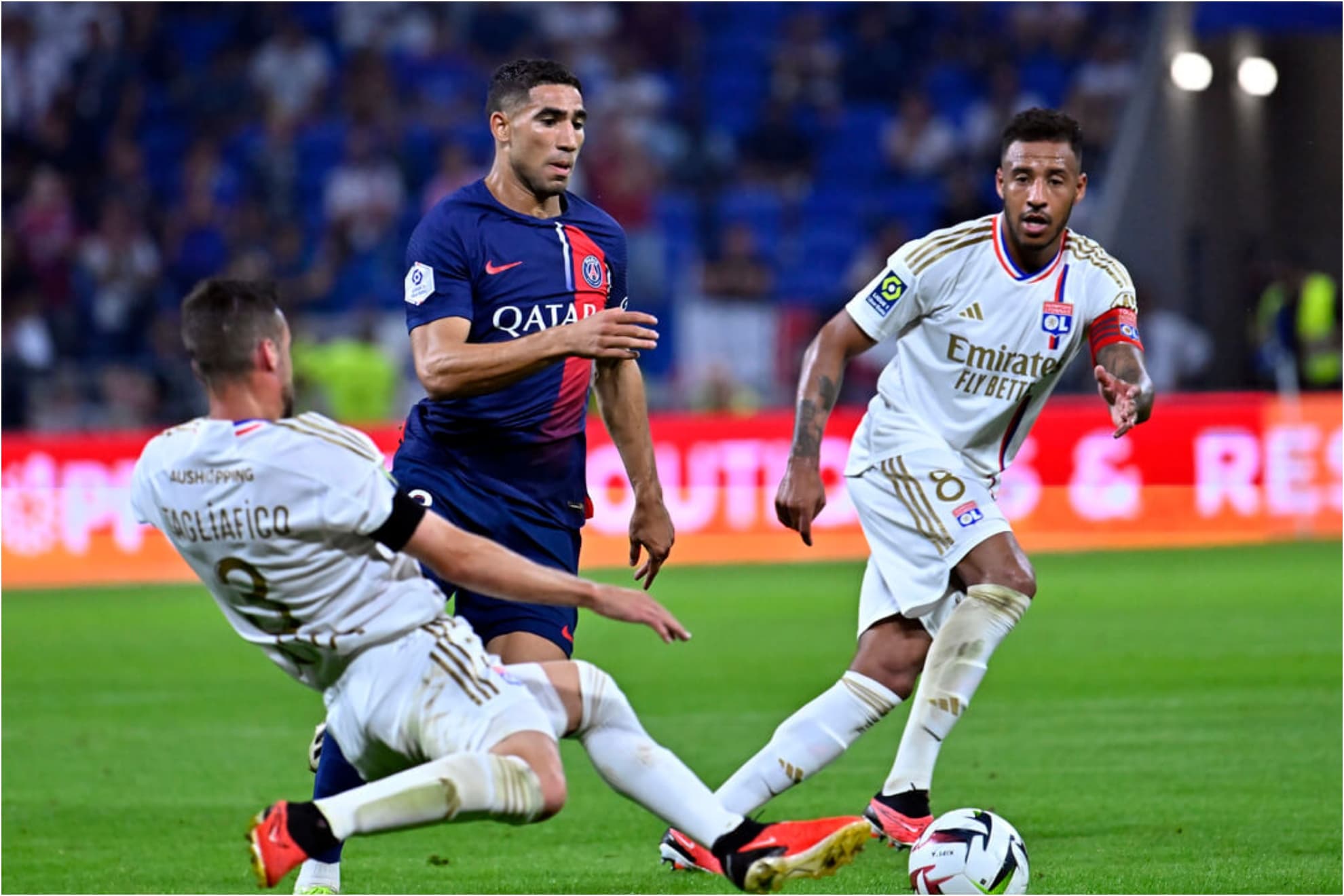Un lande de un PSG - Lyon.