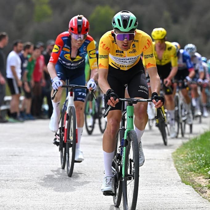 Paul Seixas es dominador de la Itzulia.