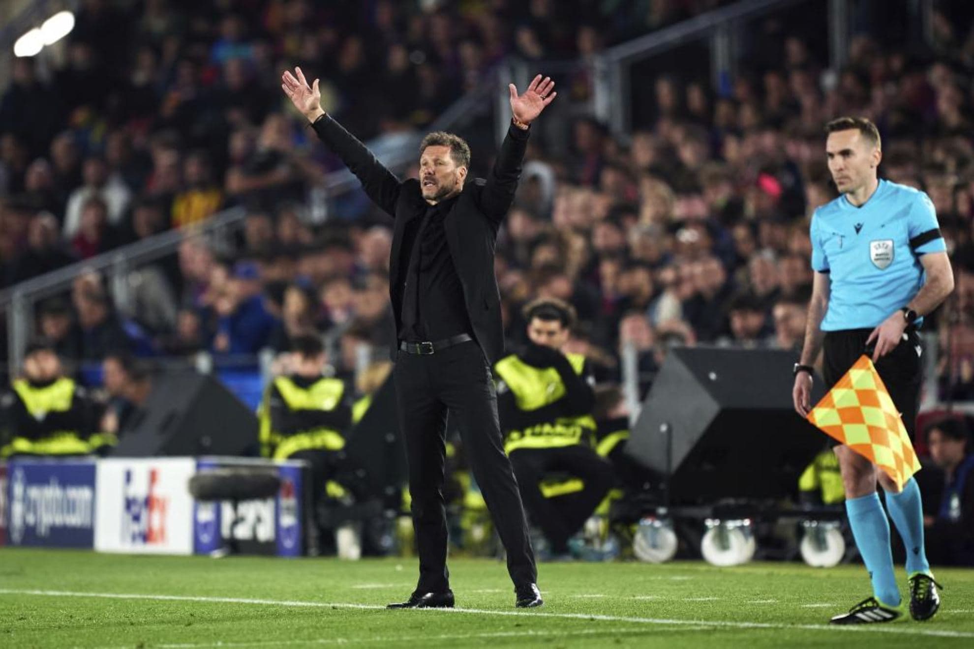 Simeone, en el Camp Nou.