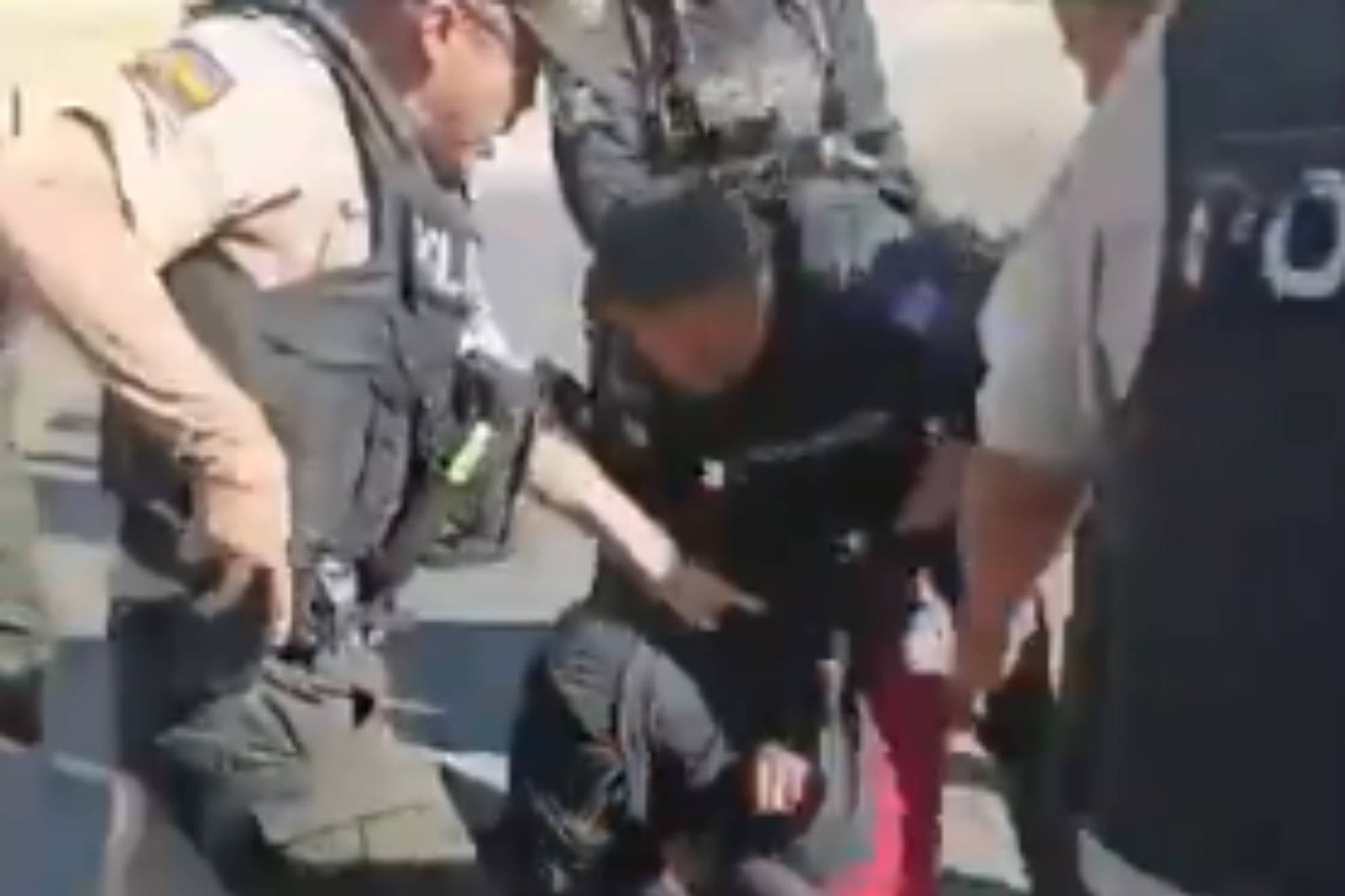 Un futbolista que jugó un Mundial se salvó de ser linchado tras ser detenido en un atraco: Christian 'El Diablito' Lara