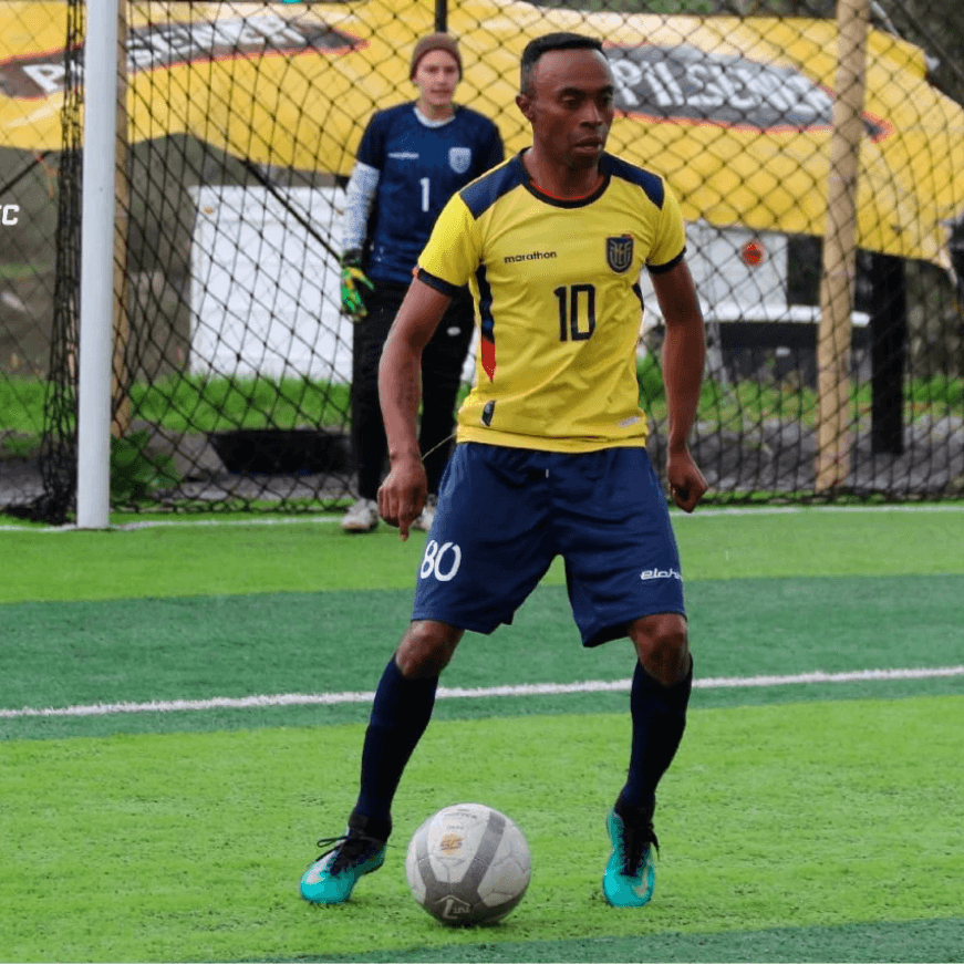 Un futbolista que jugó un Mundial se salvó de ser linchado tras ser detenido en un atraco: Christian 'El Diablito' Lara