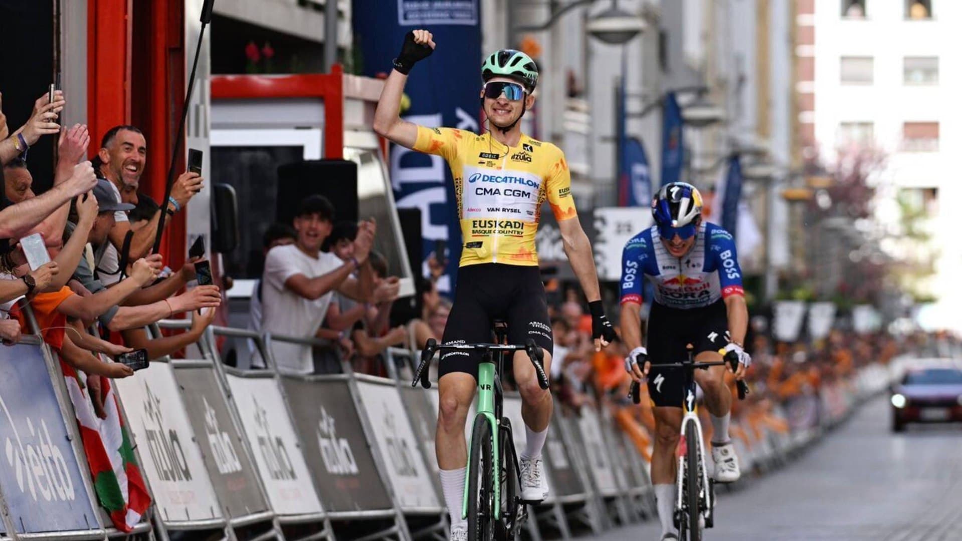 El francés se lleva otra victoria en la Itzulia