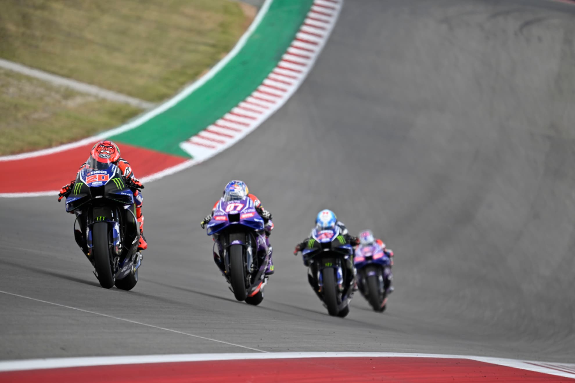 Las cuatro Yamaha pelean en Austin.