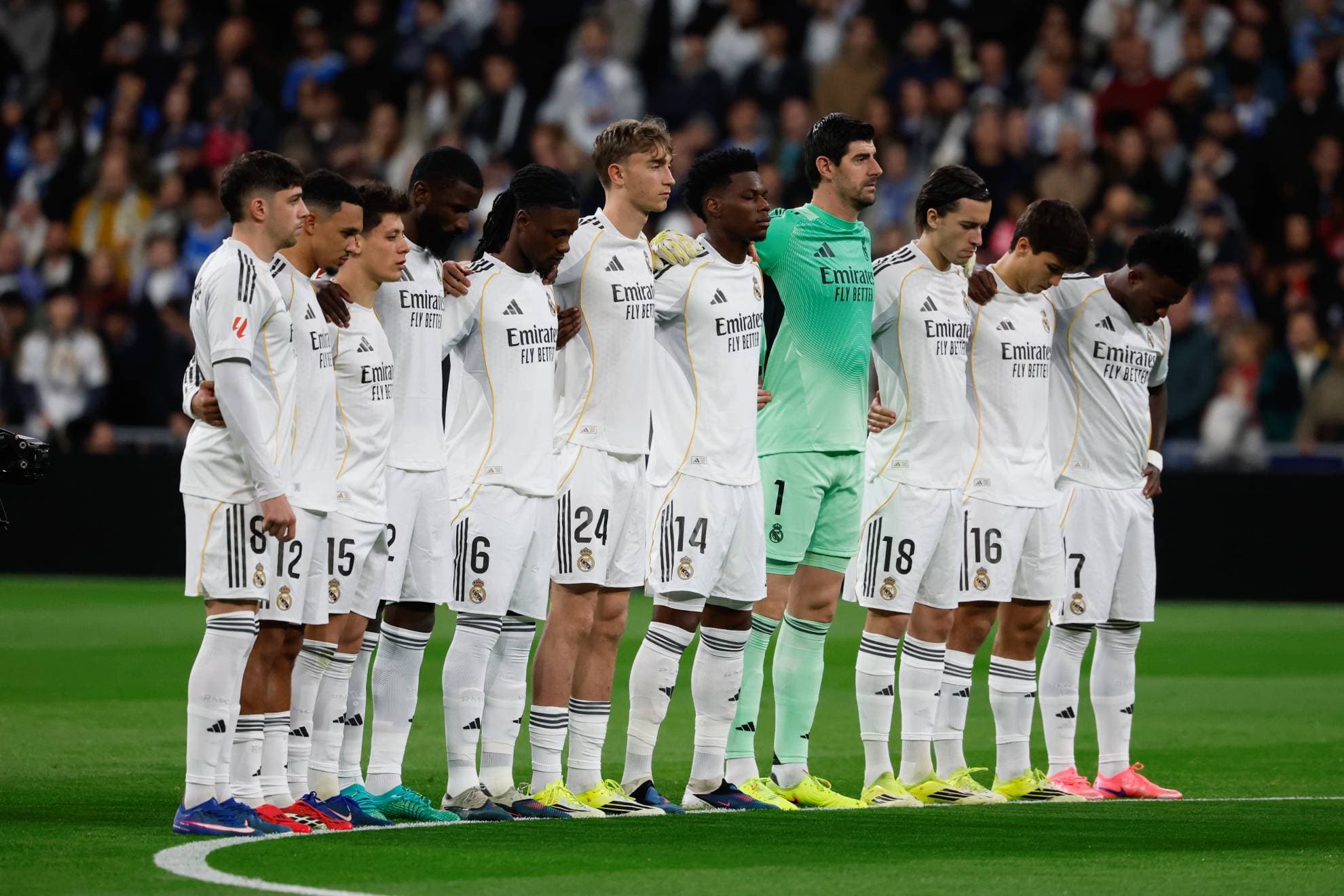ESTADIO SANTIAGO BERNABEU PARTIDO LALIGA REAL MADRID-REAL SOCIEDAD ONCE INICIAL