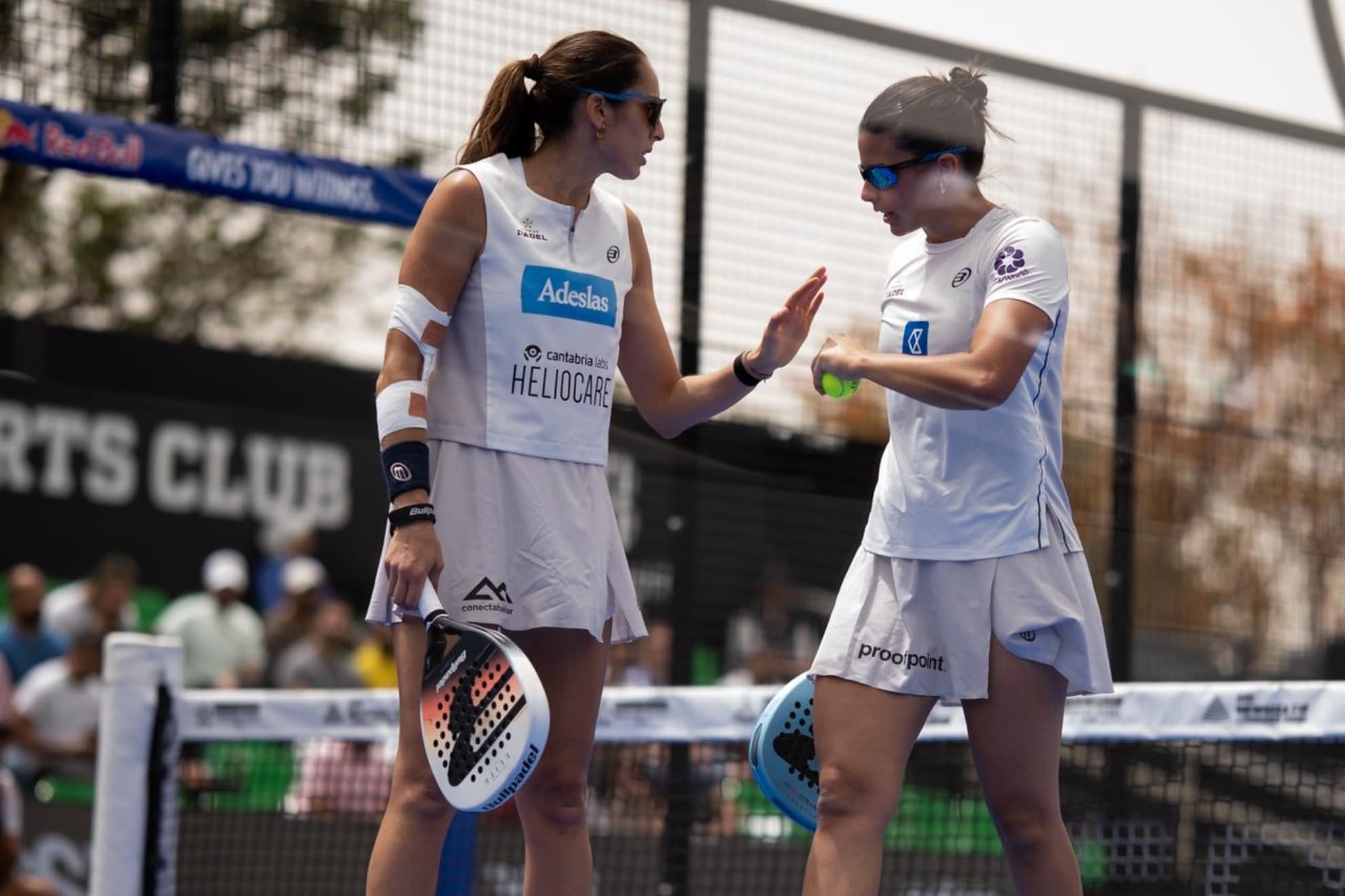 Triay y Brea, durante el partido.