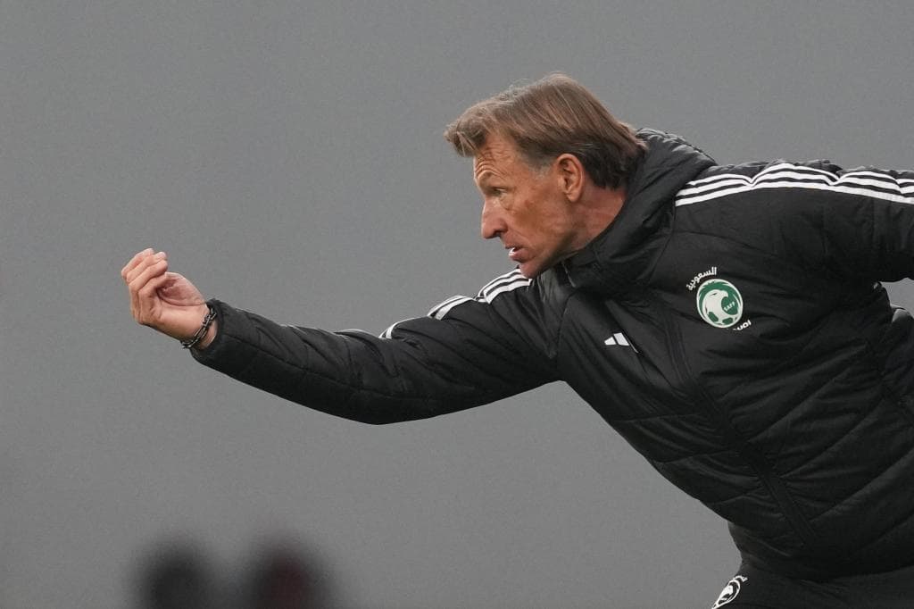 Renard da instrucciones a su equipo