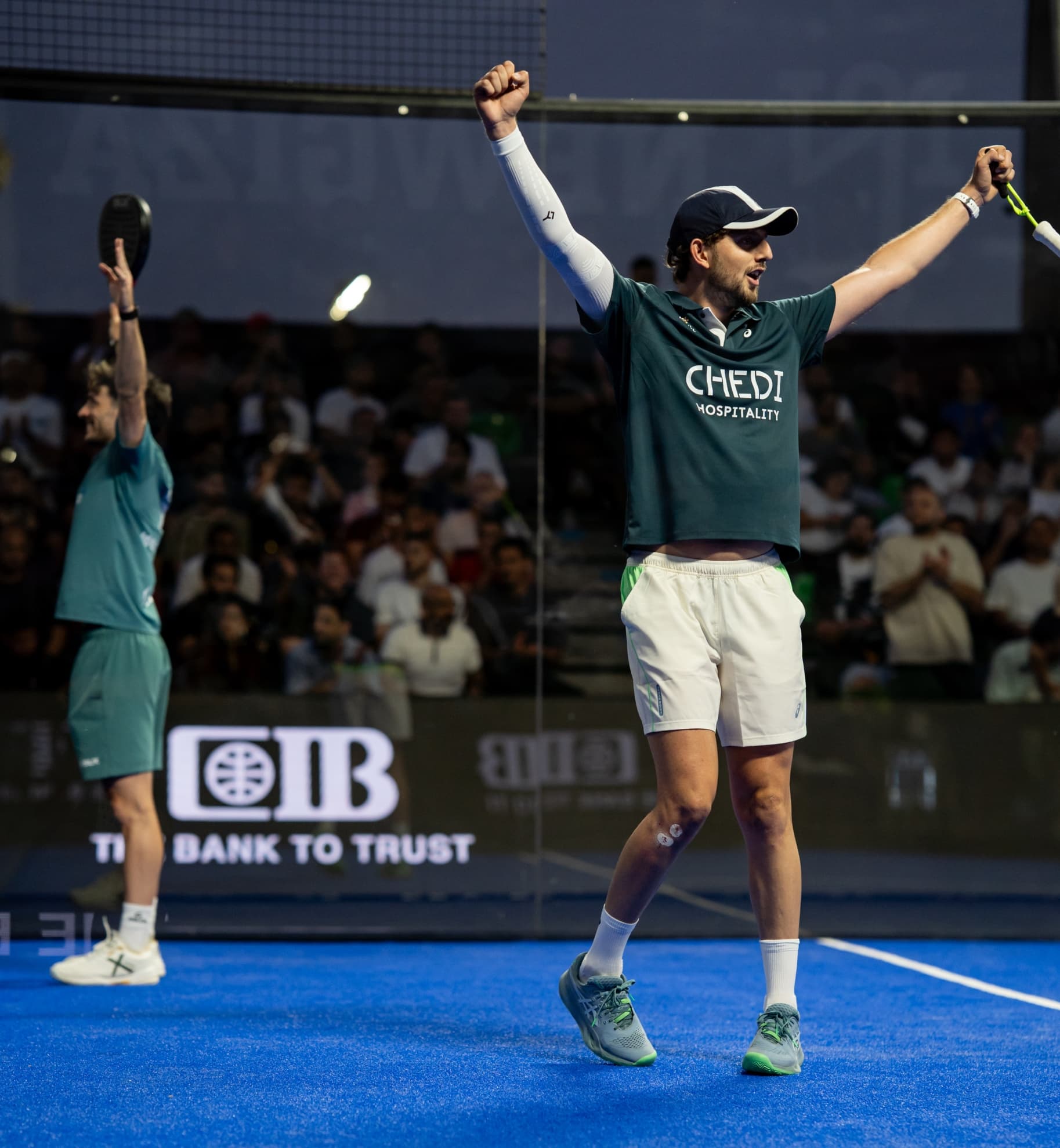 Yanguas y Stupa celebran el triunfo en semifinales.