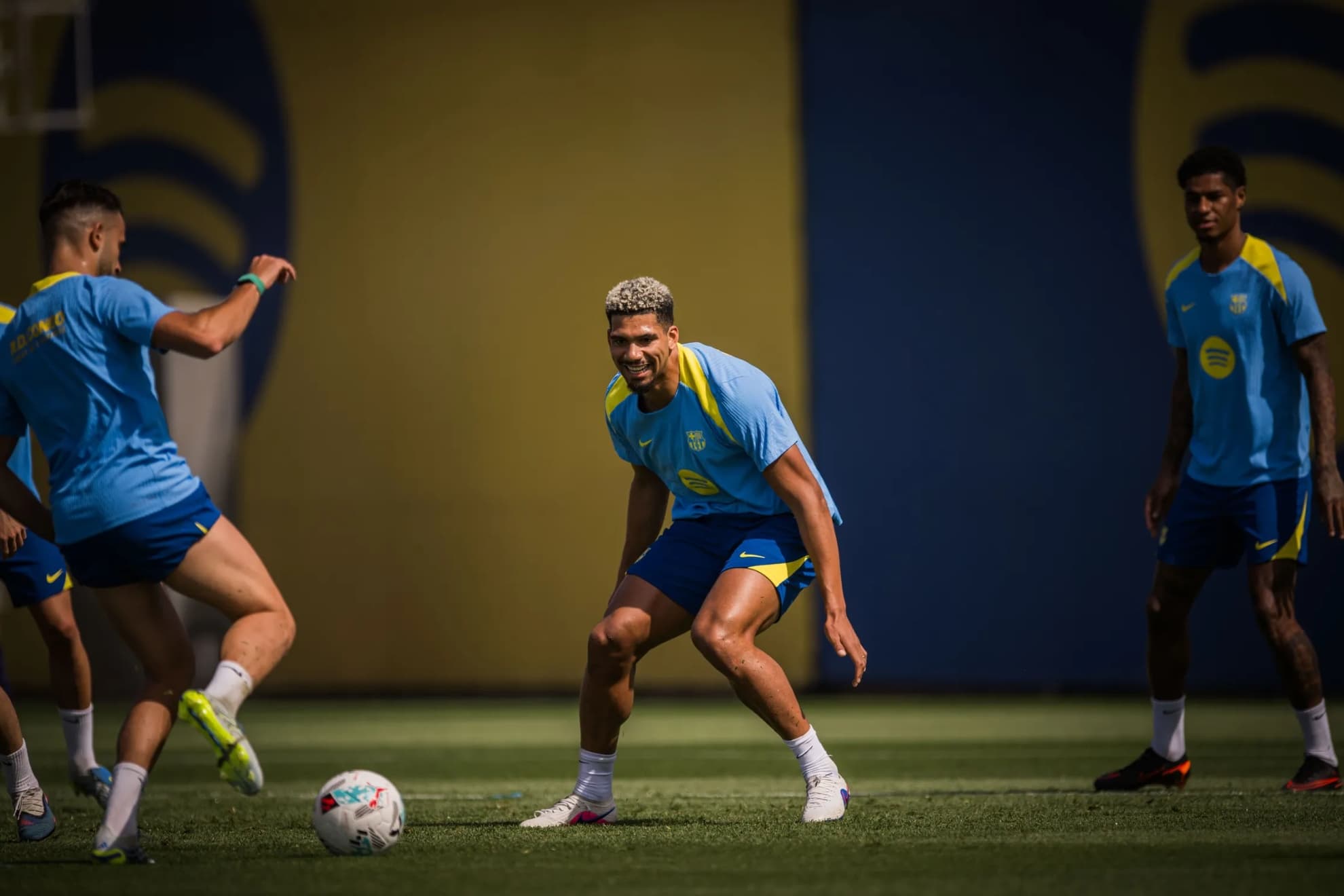 Sesión de entrenamiento del Barcelona de este sábado.