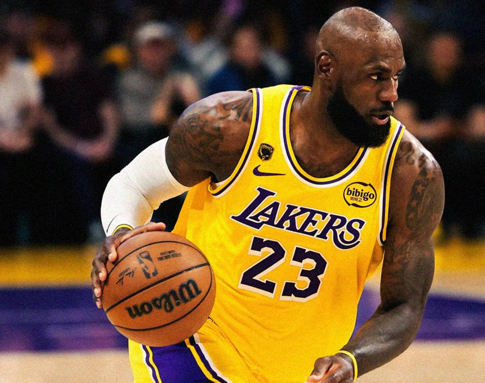 LeBron James, durante una acción del choque.