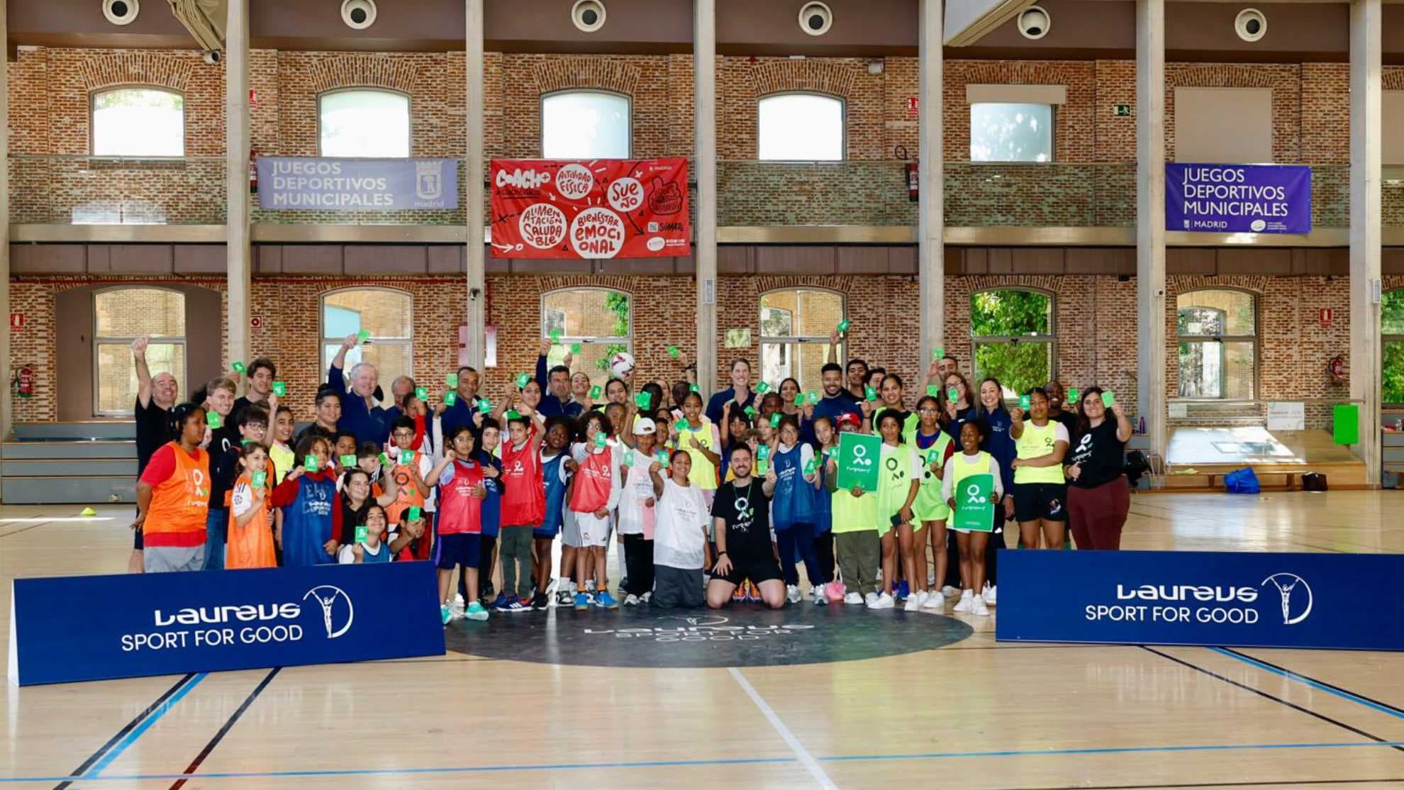 Foto de familia con los embajadores de Laureus.