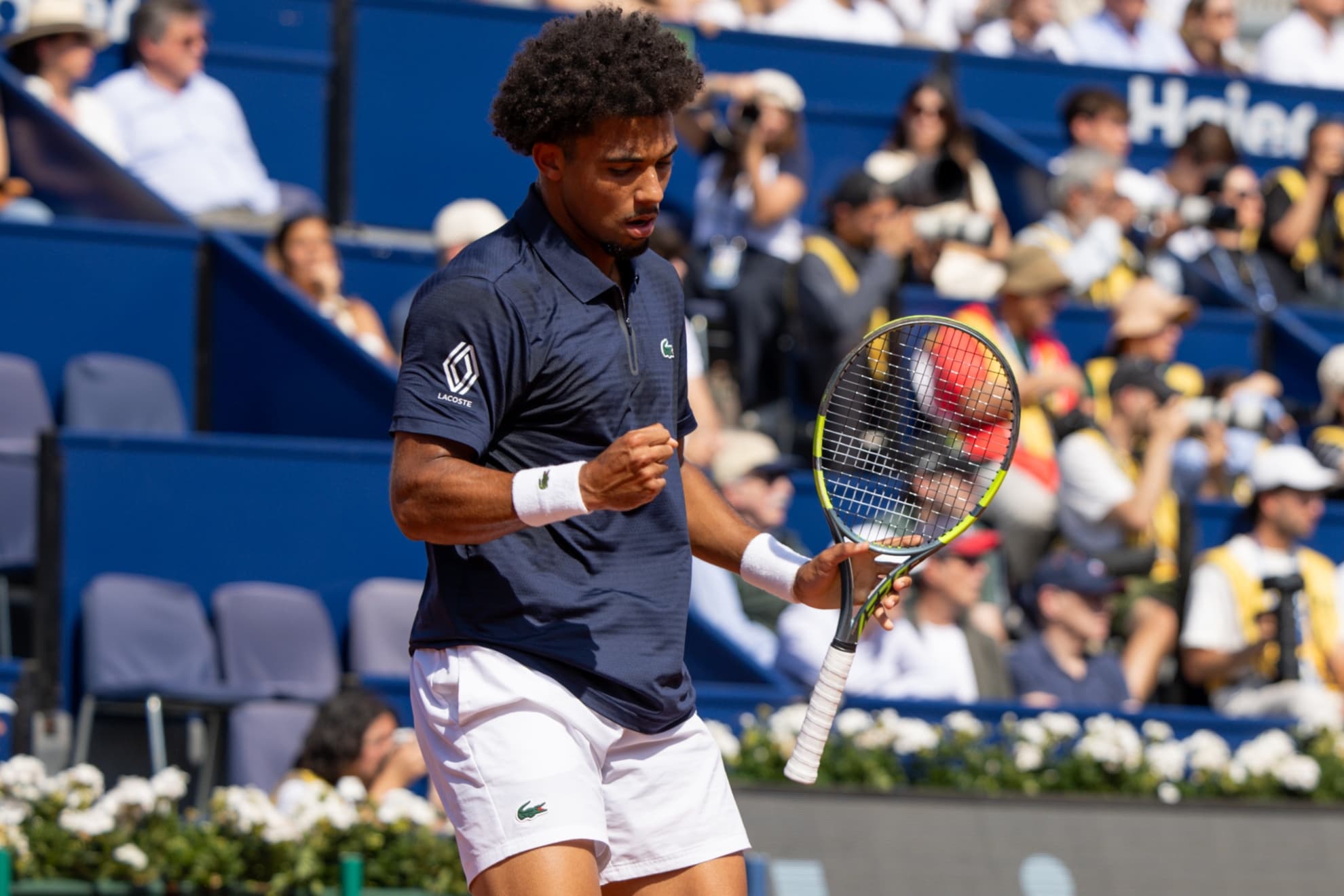 Fils celebra un punto.