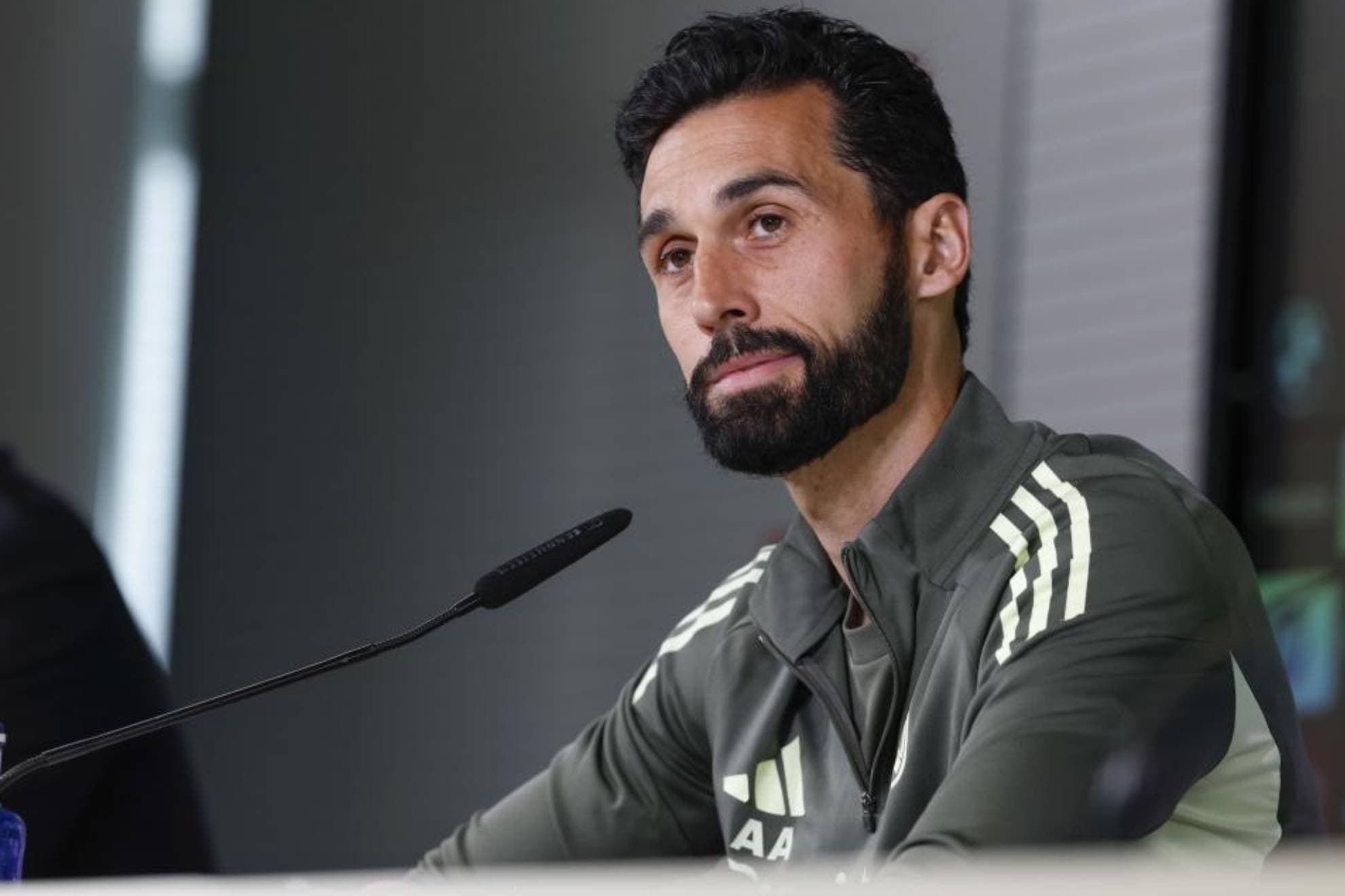 Arbeloa, en la sala de prensa de Valdebebas.