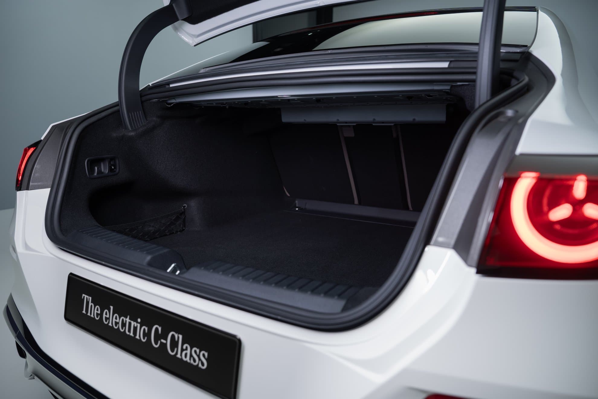 El maletero trasero ofrece una gran capacidad.