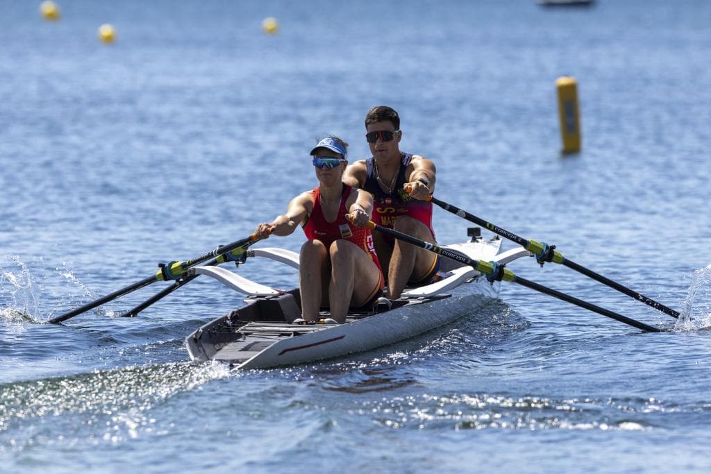 Ander Martín y Esther Briz, remeros de beach sprint en su camino a Los Ángeles 2028.