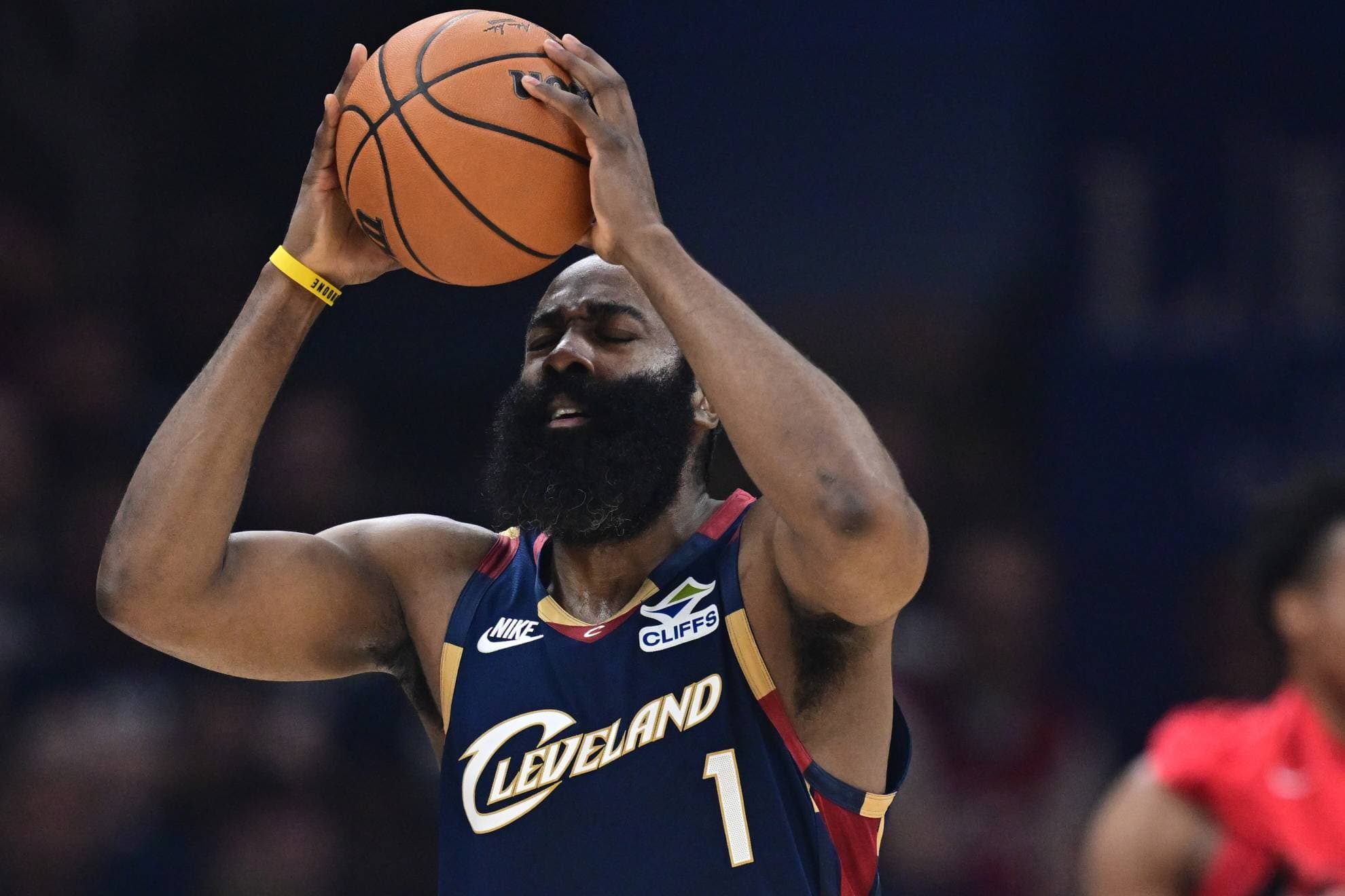 Donovan Mitchell y James Harden enchufan 58 puntos para poner el 2-0 de Cavaliers ante Raptors