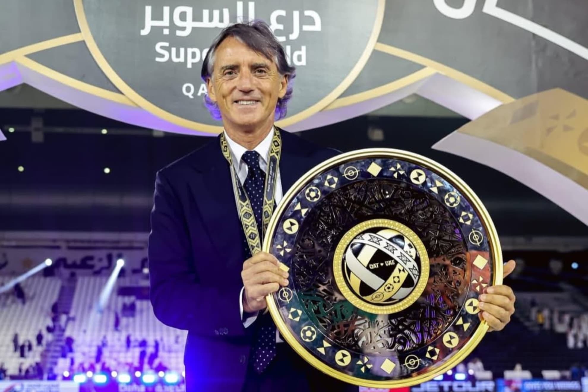 Roberto Mancini, con la Supercopa.