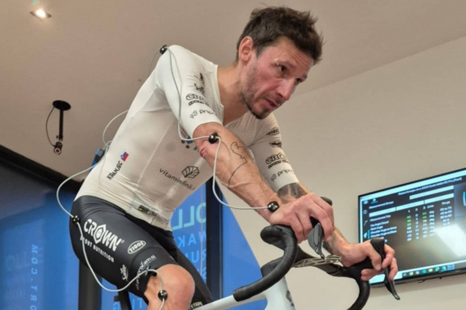 Robert Kranjec, leyenda de los saltos de esquí, sufre un grave accidente por ir borracho en bicicleta