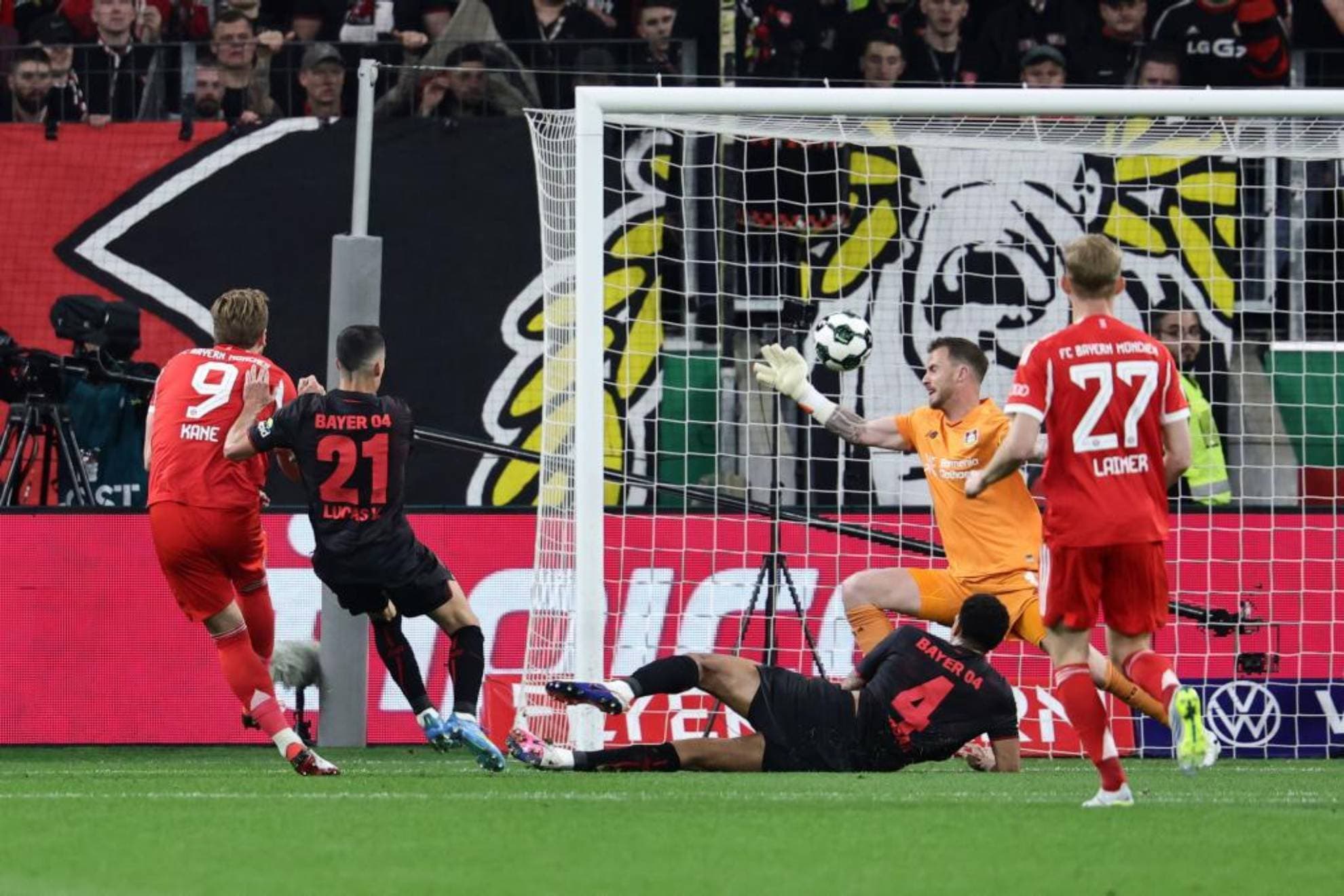 Acción del gol de Kane frente al Leverkusen