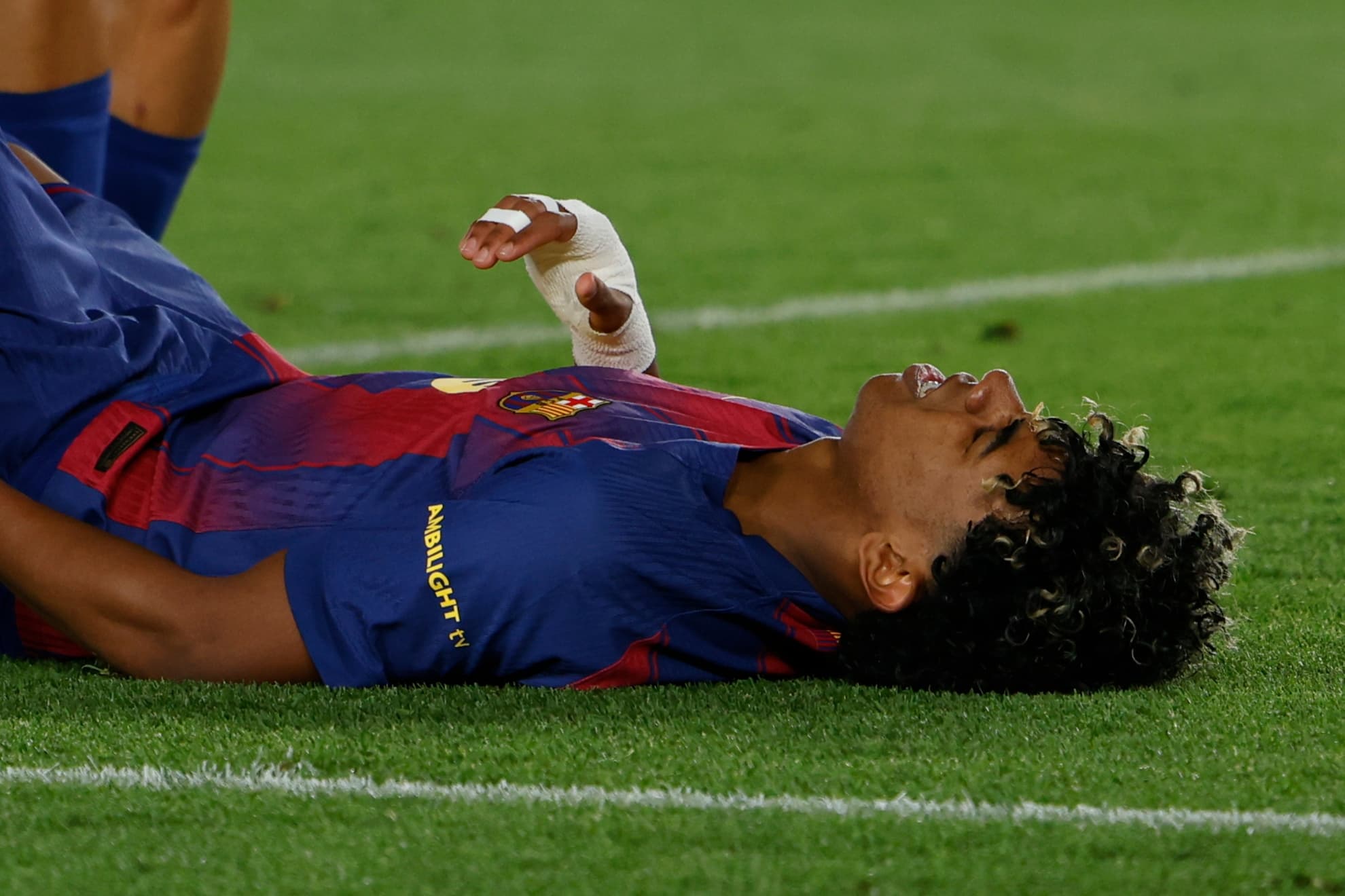 Momento de la lesión de Lamine.