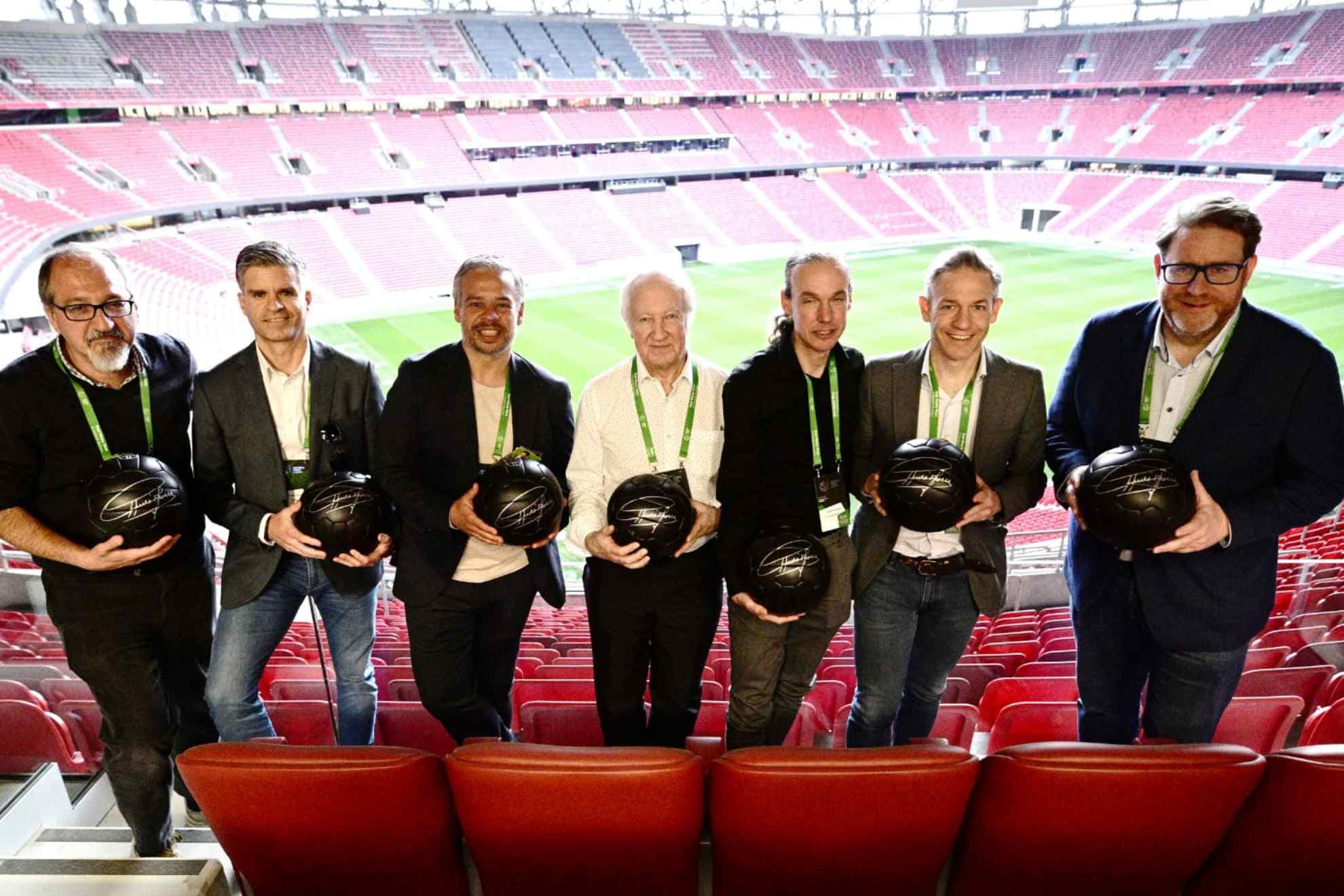 La ESM se reunió en el Puskas Arena, en el escenario de la final de la Champions