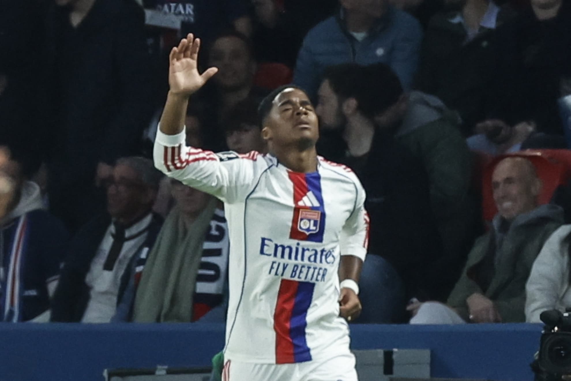 Endrick celebra su gol en el Parque de los Príncipes.