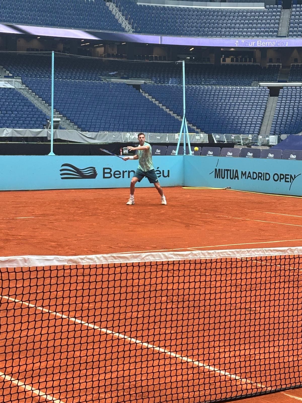 Granollers pega una derecha.