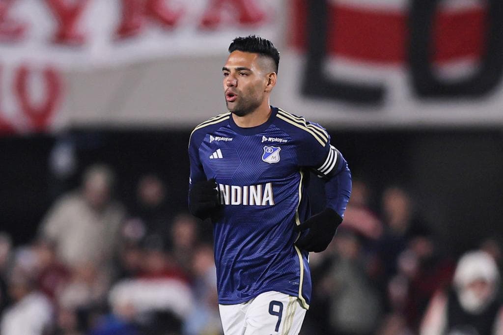 Fotografía de archivo del 9 de julio de 2024 que muestra a Radamel Falcao García de Millonarios durante un partido, en Buenos Aires (Argentina).