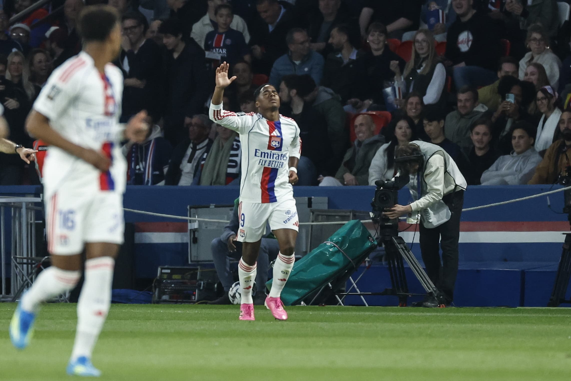 Endrick: "Si tengo que volver al Madrid, lo haré encantado. Y si tengo que ir a otro lado, lo haré también"