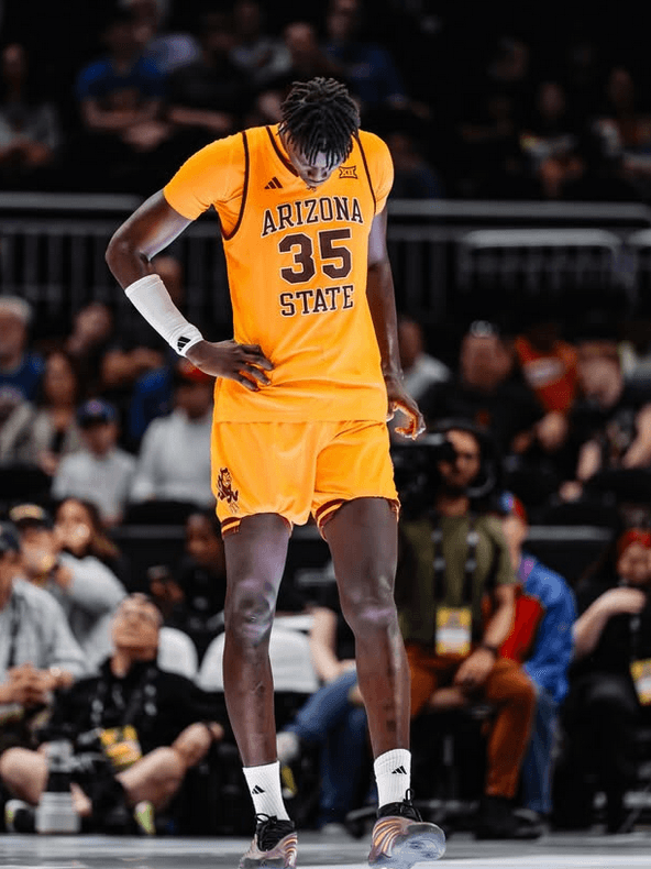 El pívot Massamba Diop, ex de Madrid y Gran Canaria, uno de los pivots más cotizados de la NCAA