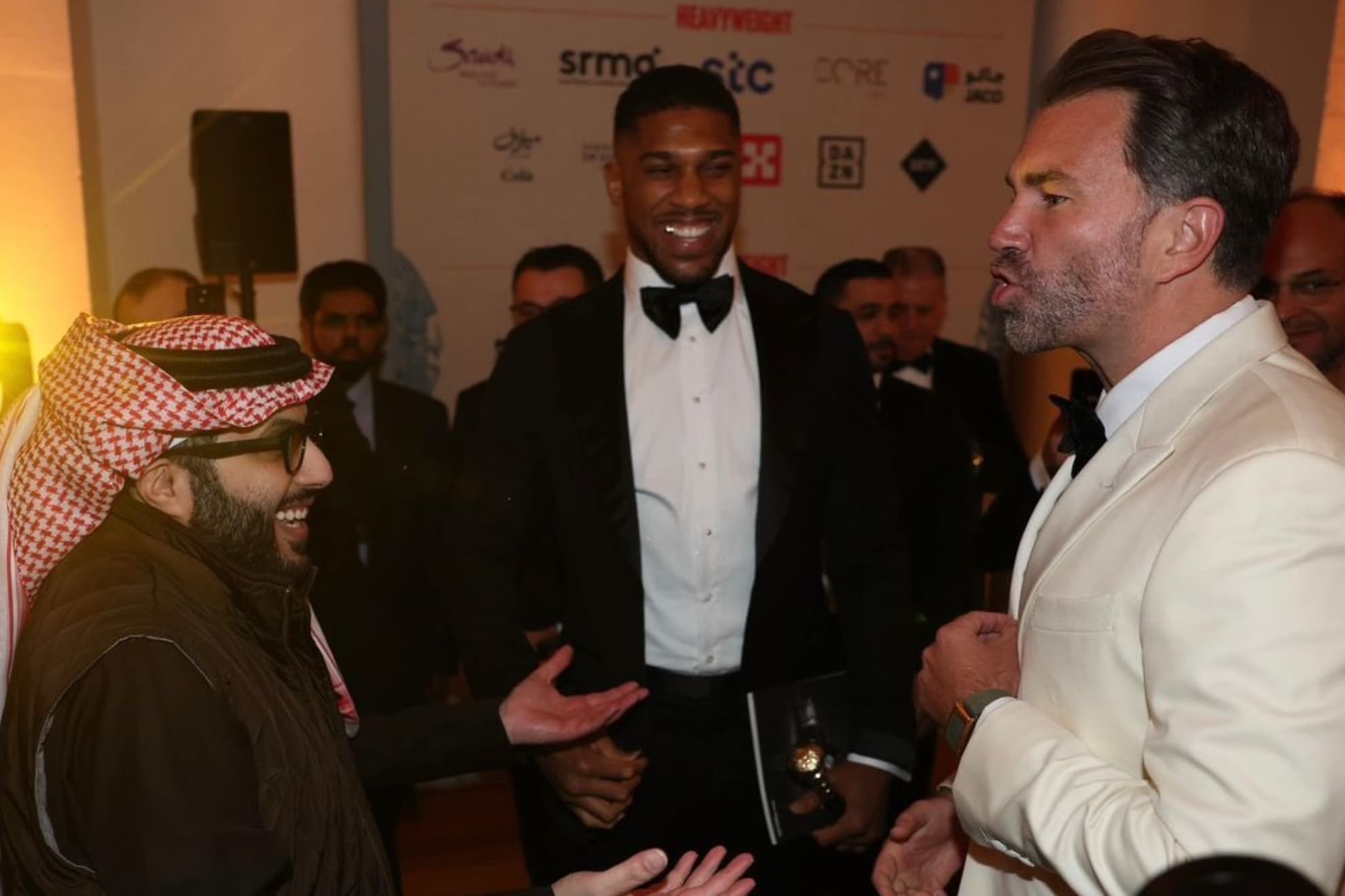 Turki Alalshikh, Anthony Joshua y Eddie Hearn.
