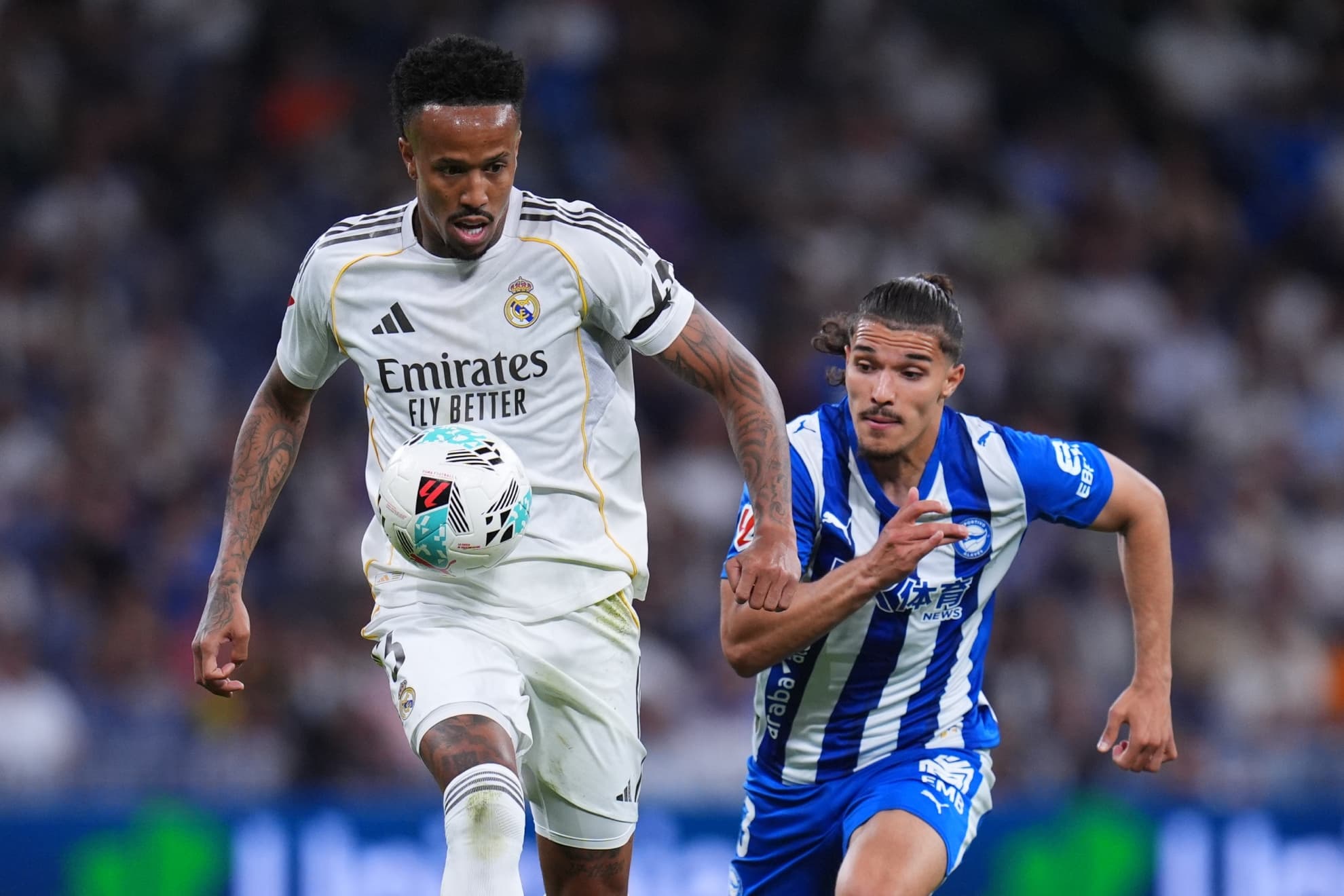 Militao, ante el Alavés.