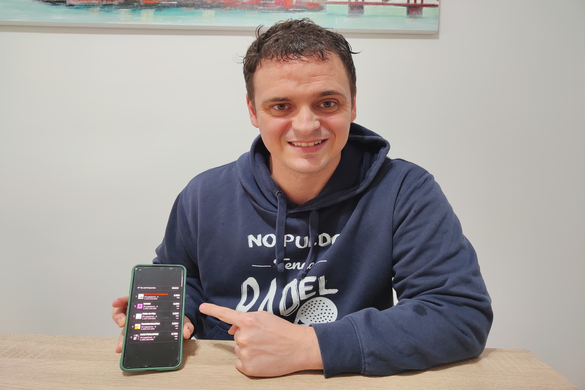 Alejandro también juega la liga de la Pizarra de Quintana.