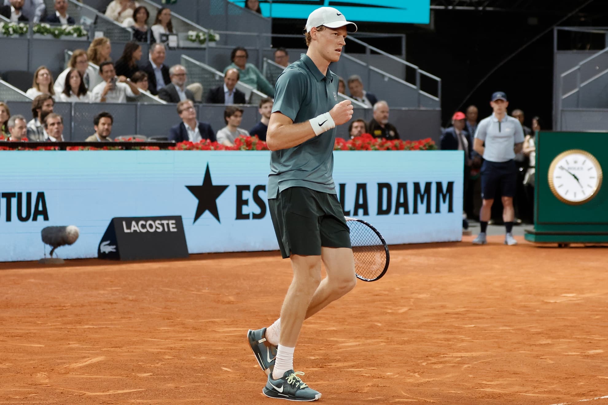 Sinner celebra un punto.